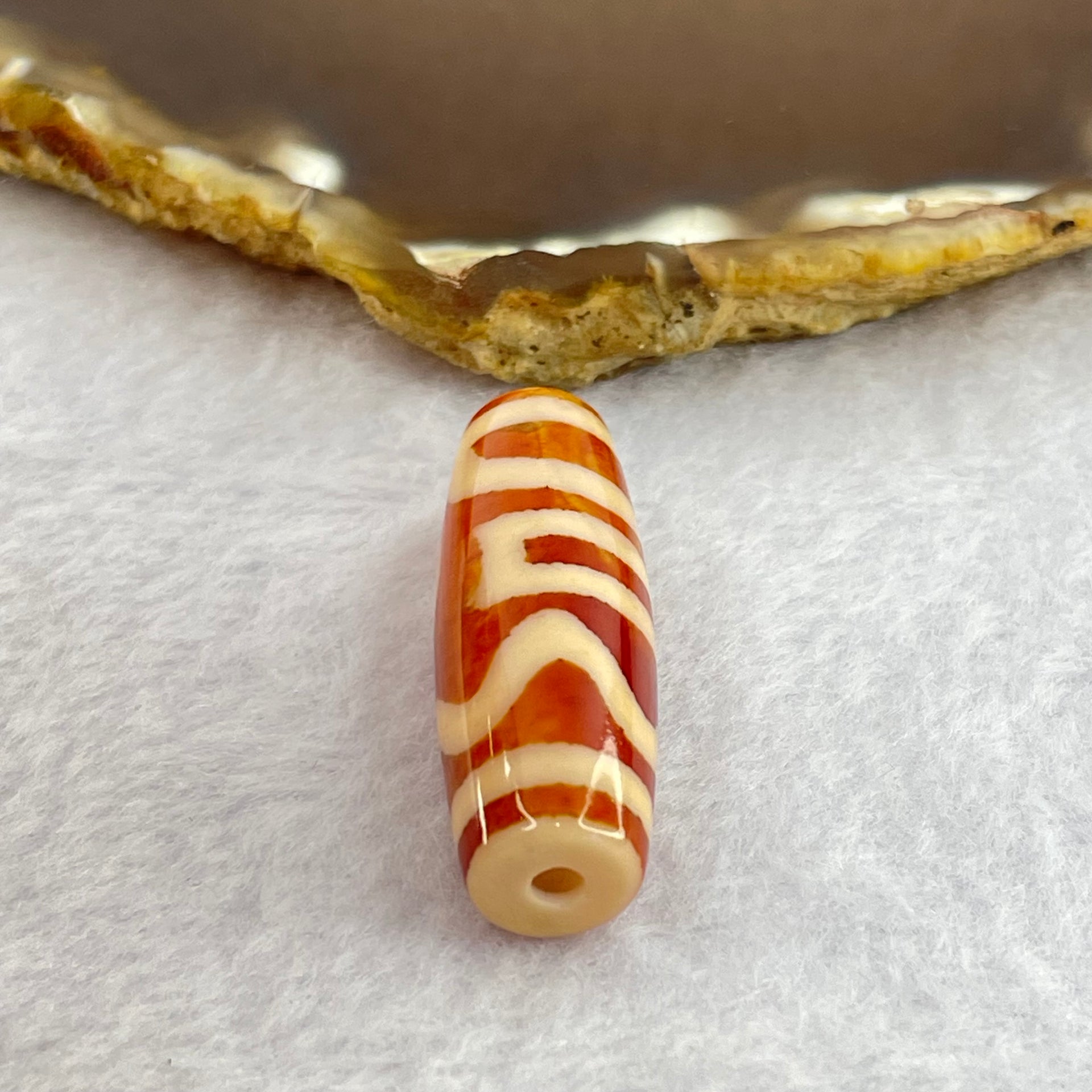 Natural Powerful Tibetan Old Oily Red Orange White Agate Sky Door Serenity 1 Eye Dzi Bead Heavenly Master (Tian Zhu) 一眼天诛 9.44g 38.1 by 12.5mm - Huangs Jadeite and Jewelry Pte Ltd