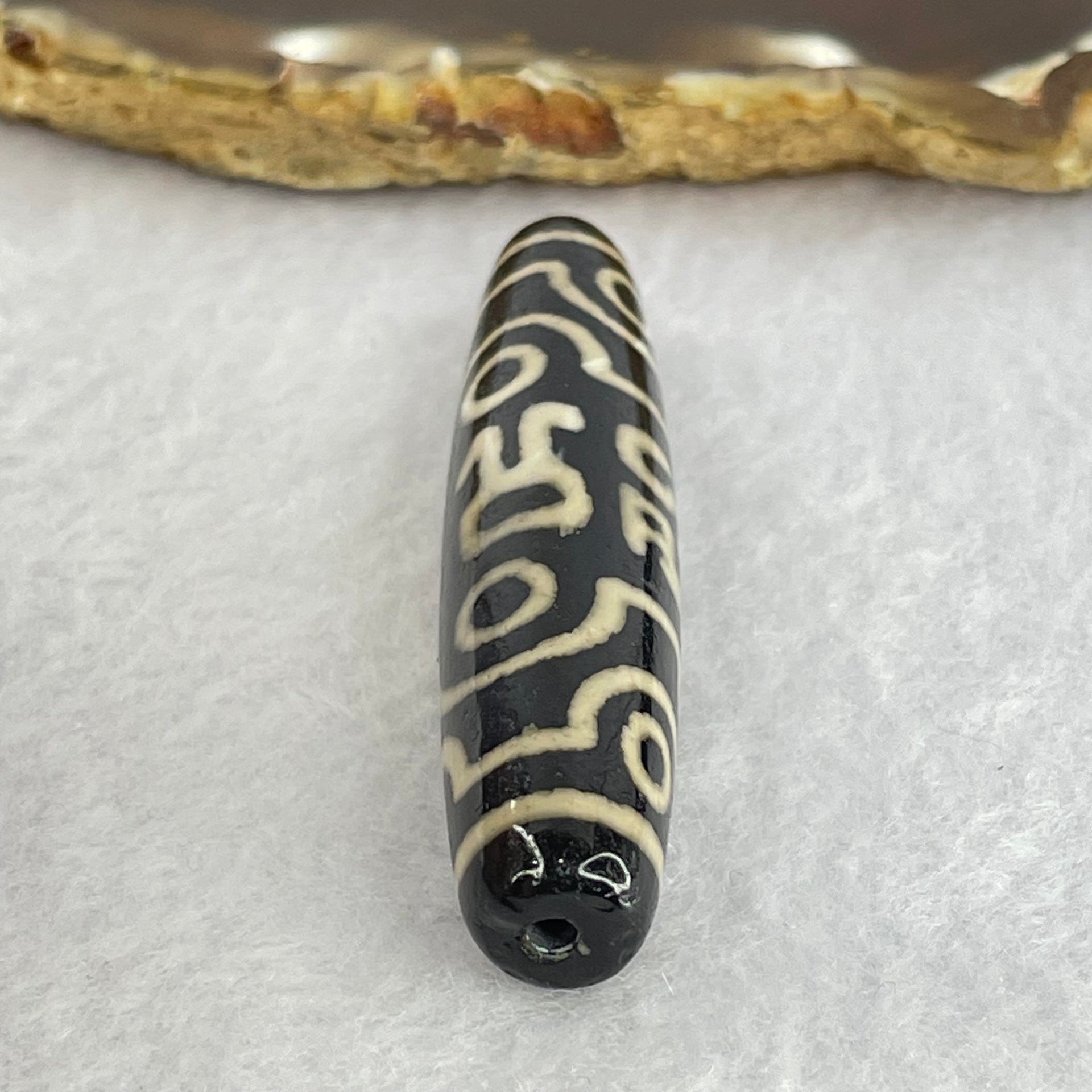 Natural Powerful Tibetan Old Oily Agate 8 Eyes Om Mani Padme Hum Dzi Bead Heavenly Master (Tian Zhu) 六字箴言八眼天珠 15.12g 59.0 by 13.0mm - Huangs Jadeite and Jewelry Pte Ltd