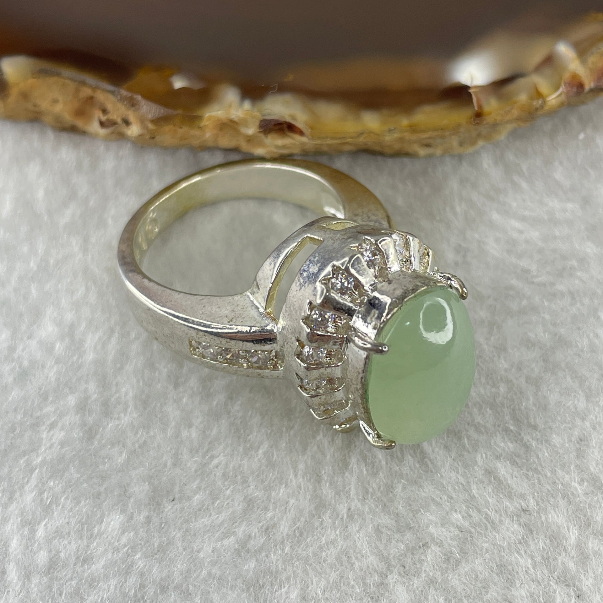 Type A Natural Light Green Jadeite Cabochon 15.2 by 10.8 by 5.0mm Stone for Setting 15.64g (On Silver Ring Mold) US 8.25 HK 18.3 - Huangs Jadeite and Jewelry Pte Ltd