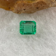 Natural Colombia Green Emerald (Beryl) Cut-Cornered Rectangular step cut 0.53ct 5.2 by 4.4 by 3.0mm - Huangs Jadeite and Jewelry Pte Ltd