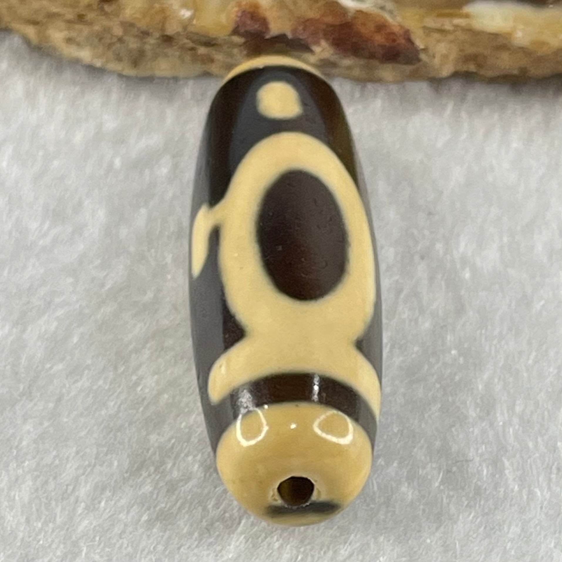 Natural Powerful Tibetan Old Oily Agate One Eye Earthly Dzi Bead Heavenly Master (Tian Zhu) 一眼天诛 9.20g 38.5 by 12.4mm - Huangs Jadeite and Jewelry Pte Ltd