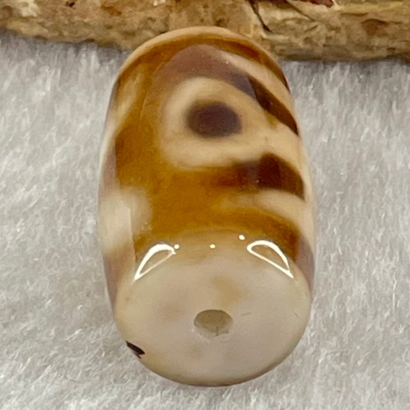 Natural Powerful Tibetan Old Oily Agate Patina Guiren Tairen Human Dzi Bead Totem Amulet Heavenly Master (Tian Zhu) 贵人天诛 4.75g 19.5 by 11.5mm - Huangs Jadeite and Jewelry Pte Ltd