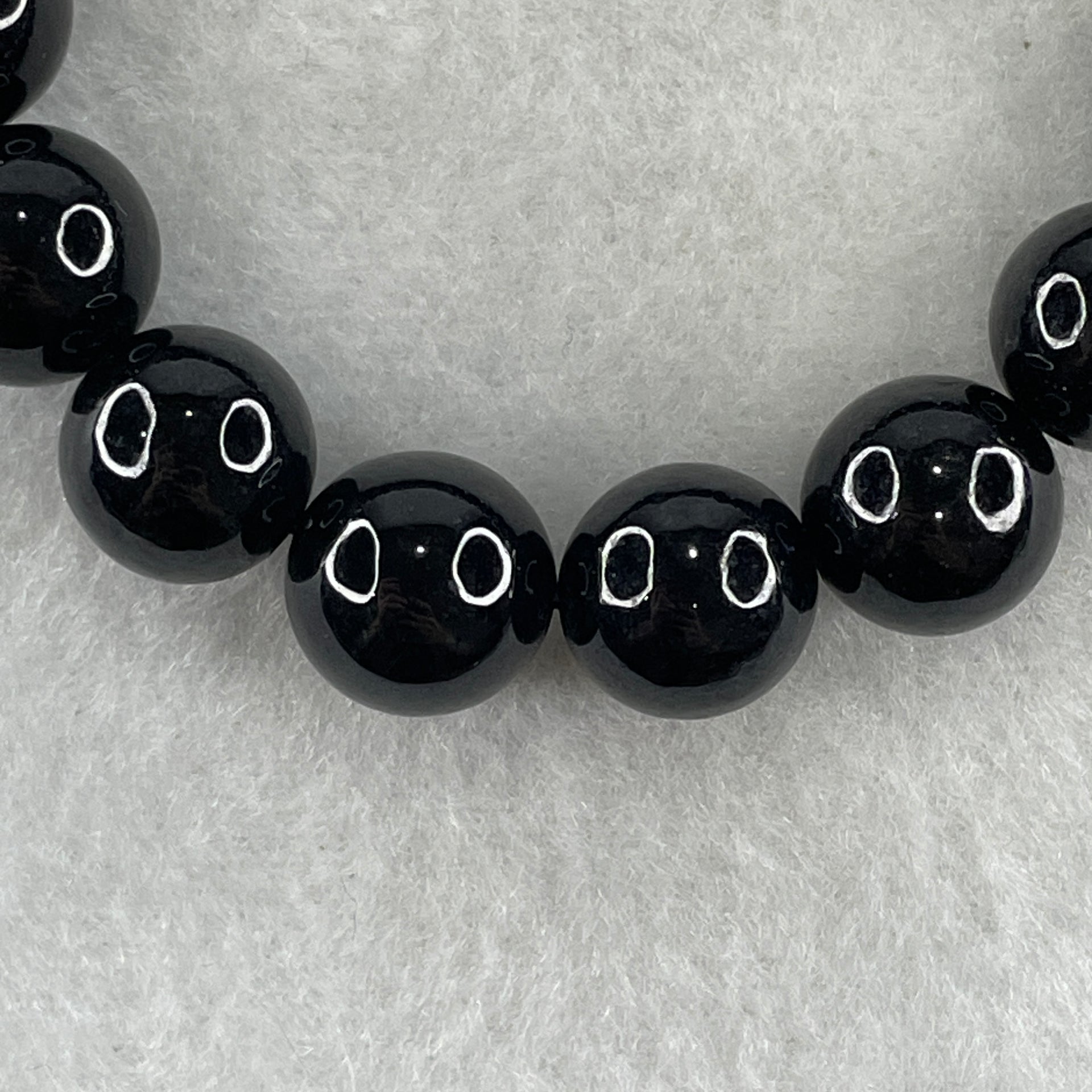 Type A Opaque Black Omphacite Jadeite Beads Bracelet 47.11g 16cm 11.8mm 17 Beads - Huangs Jadeite and Jewelry Pte Ltd
