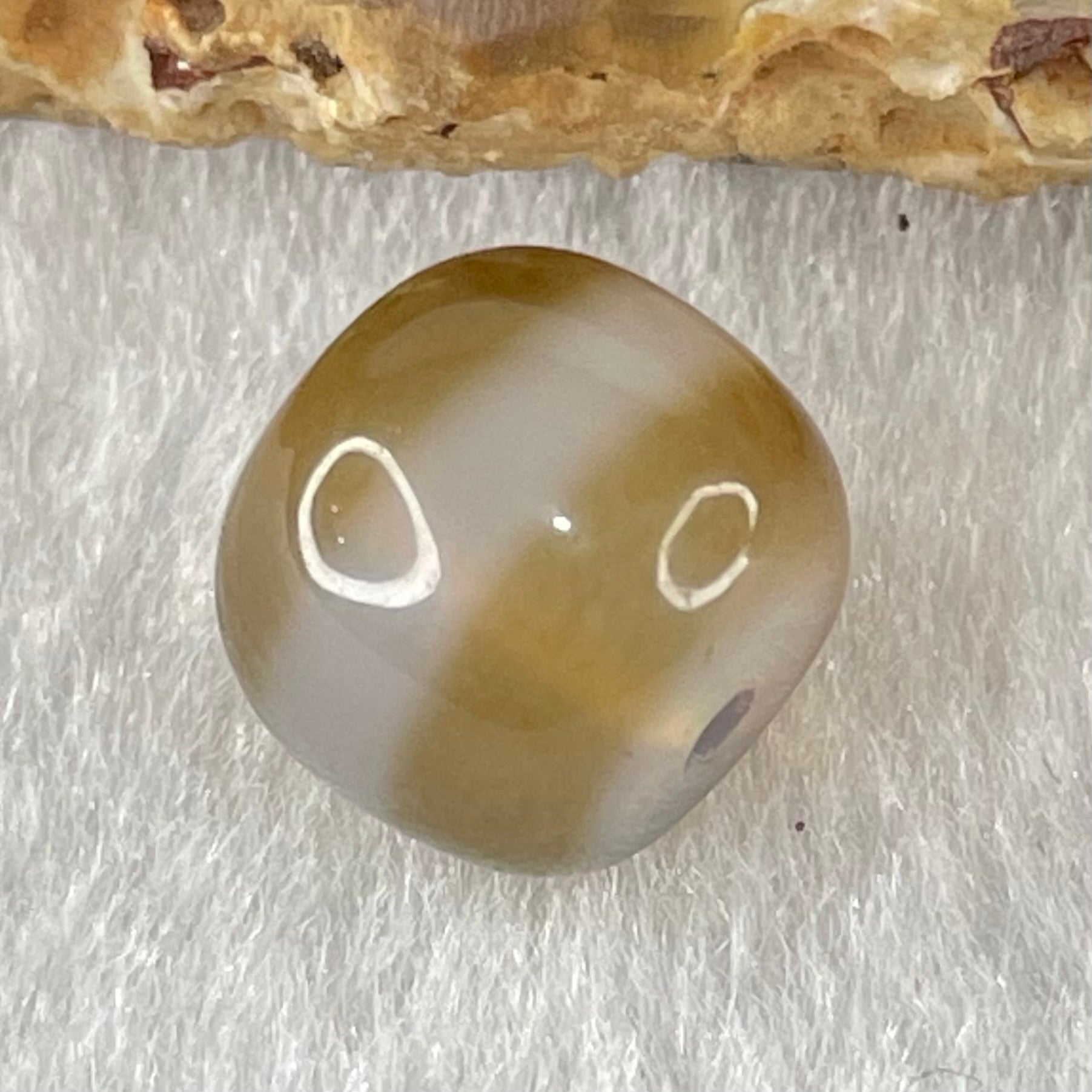 Natural Powerful Tibetan Old Oily Agate 1 Line Dzi Bead Heavenly Master (Tian Zhu) 1.94g 9.6 by 11.2mm - Huangs Jadeite and Jewelry Pte Ltd