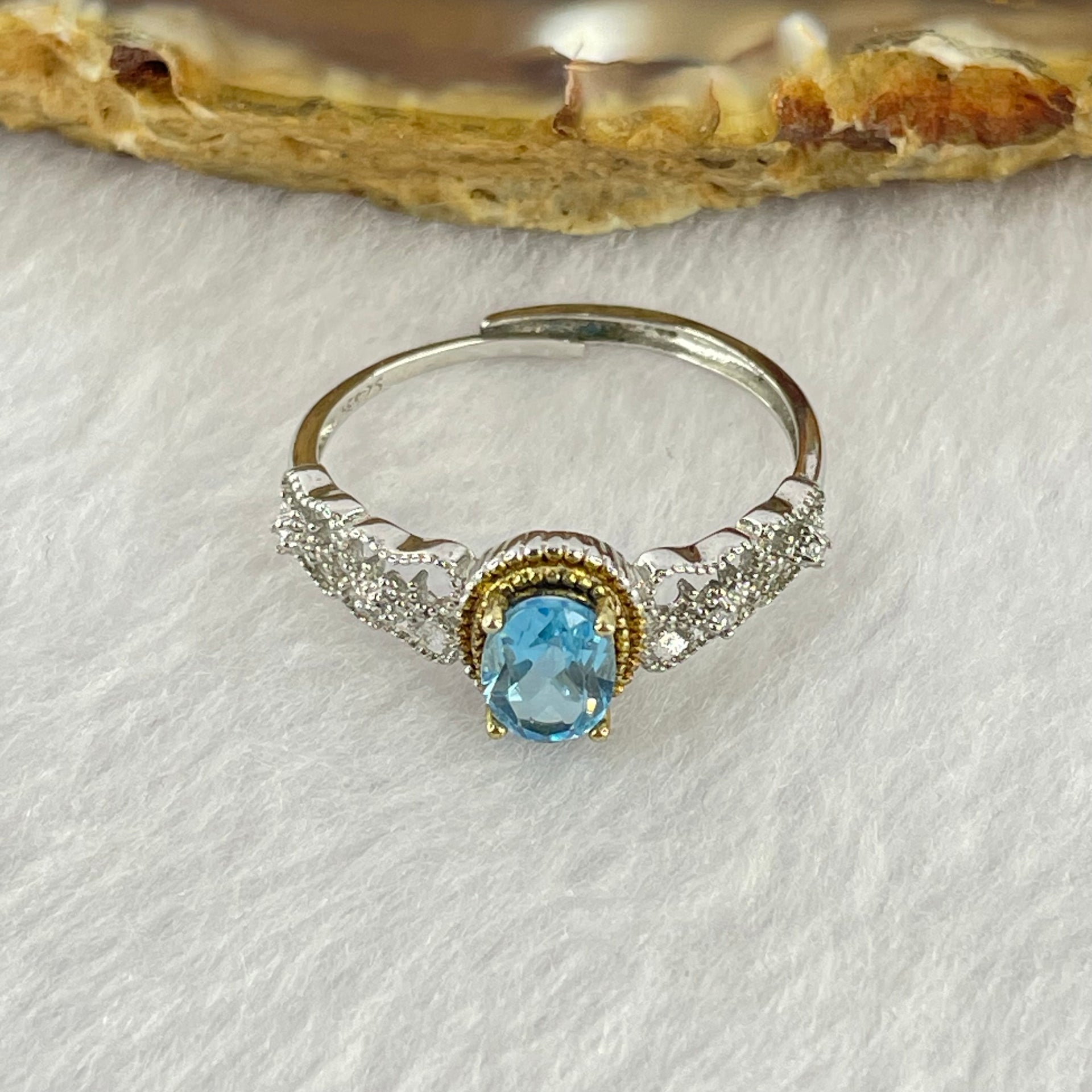 Blue Cubic Zirconia with Crystals in S925 Sliver Ring (Adjustable Size) 1.81g 6.5 by 5.0 by 3.5mm - Huangs Jadeite and Jewelry Pte Ltd