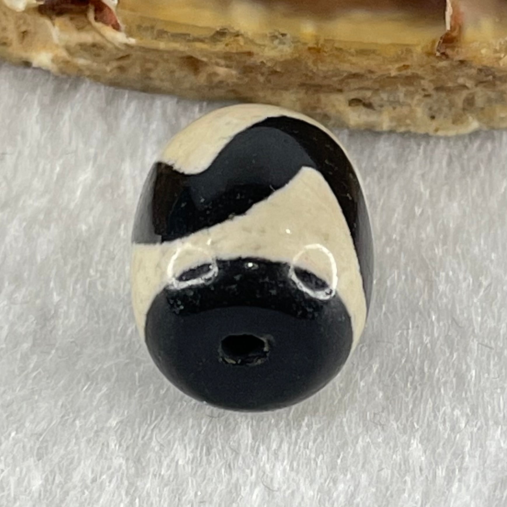 Natural Powerful Tibetan Old Oily Agate Tiger Tooth Daluo Dzi Bead Heavenly Master (Tian Zhu) 2.75g 13.7 by 11.2mm - Huangs Jadeite and Jewelry Pte Ltd