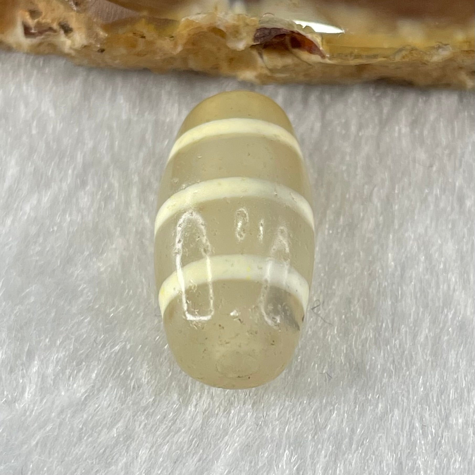 Natural Powerful Tibetan Old Oily Agate 3-Lines Dzi Bead Heavenly Master (Tian Zhu) 三行天诛 3.00g 20.1 by 10.1mm - Huangs Jadeite and Jewelry Pte Ltd