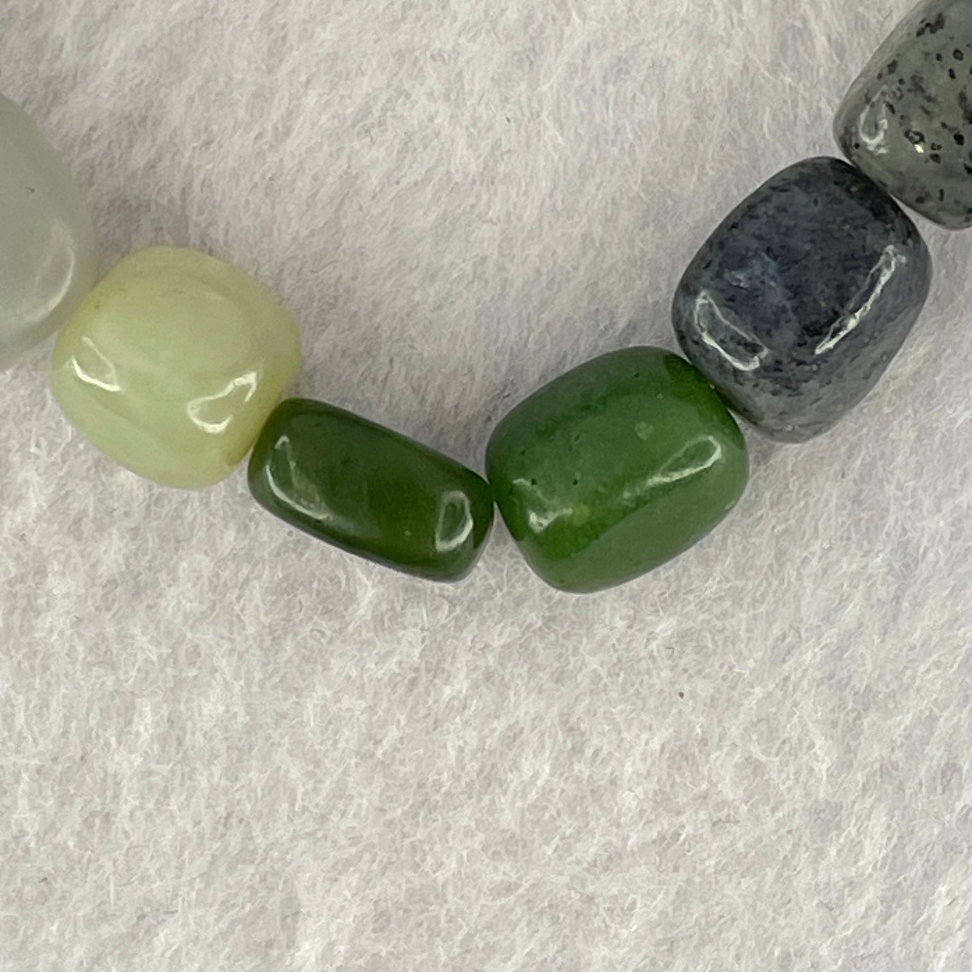Natural Muti Color Serpentine Beads Bracelet 25.73g 15.5cm 8.5mm 19 Beads - Huangs Jadeite and Jewelry Pte Ltd