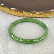 Type A Green Jadeite Bangle Internal Diameter 44.5mm 11.52g 6.3 by 4.7mm (Internal Line) - Huangs Jadeite and Jewelry Pte Ltd