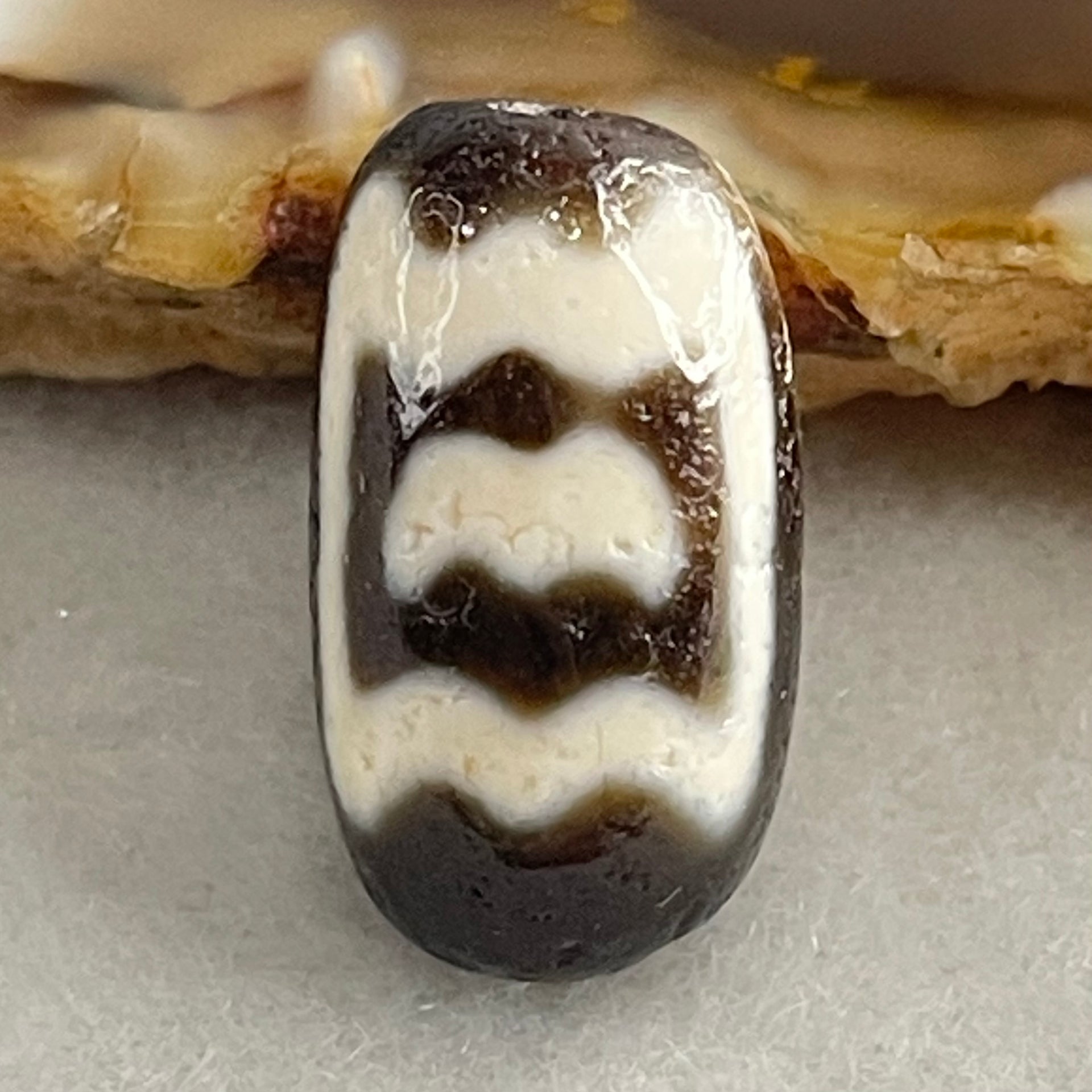 Natural Powerful Tibetan Old Oily Agate Garuda Dzi Bead Heavenly Master (Tian Zhu) 2.74g 17.0 by 10.2mm - Huangs Jadeite and Jewelry Pte Ltd