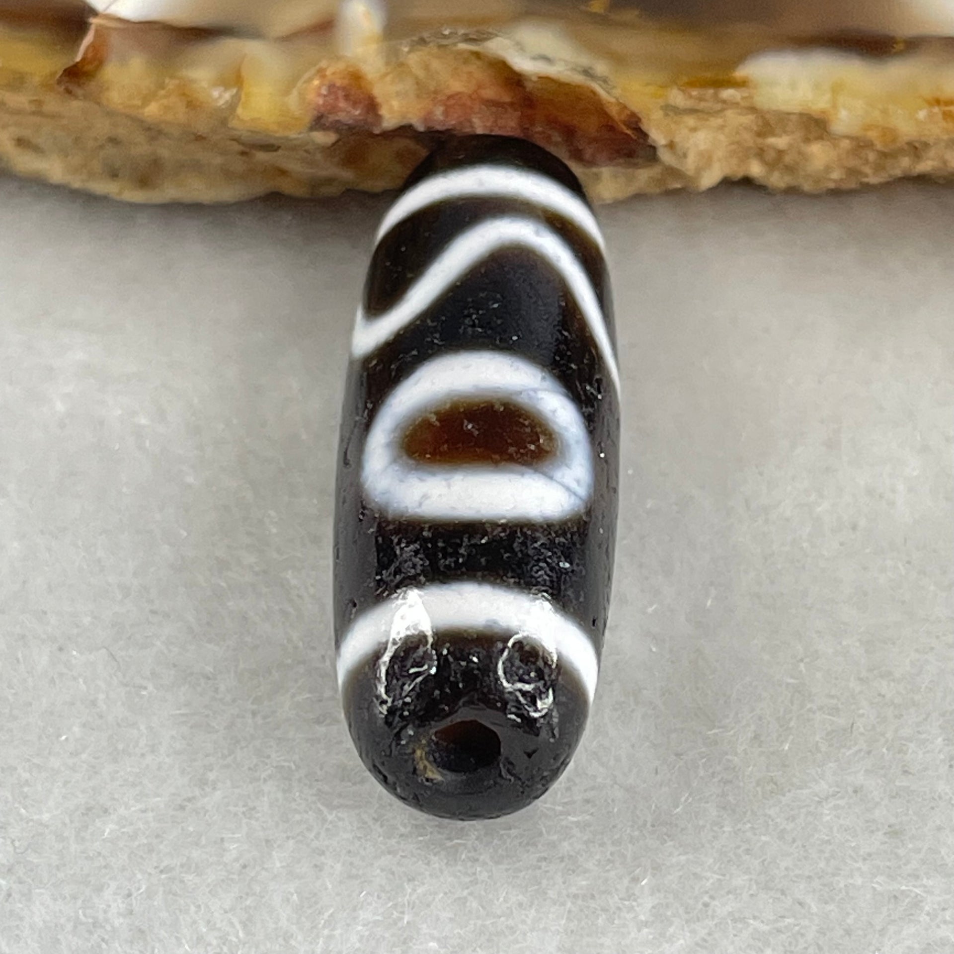 Natural Powerful Tibetan Old Oily Agate Sky Door Serenity 1 Eye Dzi Bead Heavenly Master (Tian Zhu) 一眼天诛 4.52g 28.8 by 10.3mm - Huangs Jadeite and Jewelry Pte Ltd
