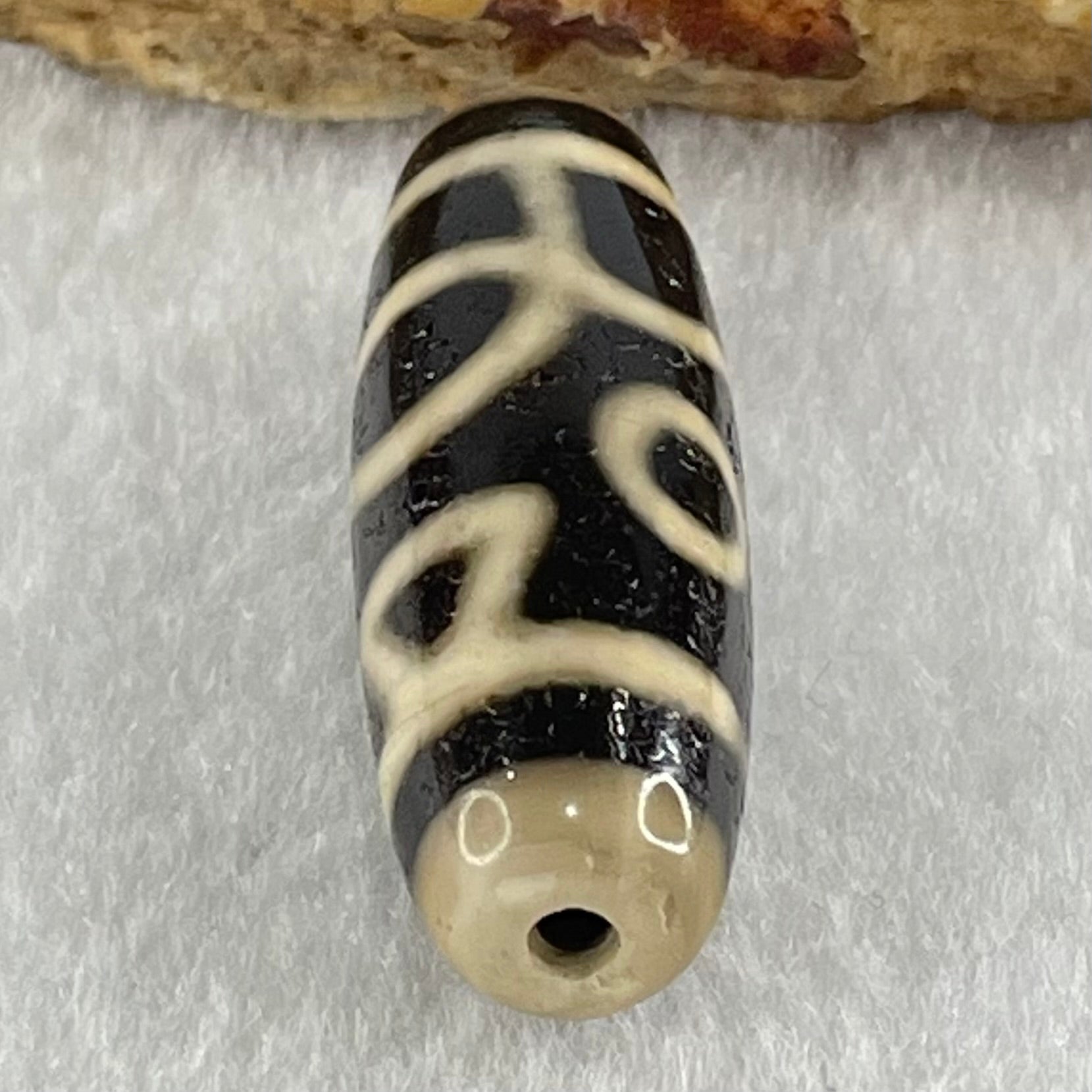 Natural Powerful Tibetan Old Oily Agate Huan Xi Fo Dzi Bead Heavenly Master (Tian Zhu) 歡喜佛天珠 9.93g 38.7 by 12.8mm - Huangs Jadeite and Jewelry Pte Ltd