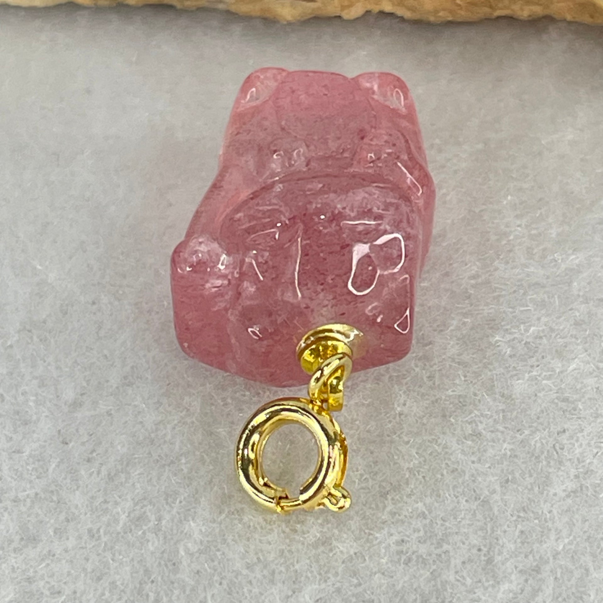 Natural Strawberry Quartz Fortune Cat Charm 4.00g 17.6 by 12.8 by 9.7mm - Huangs Jadeite and Jewelry Pte Ltd