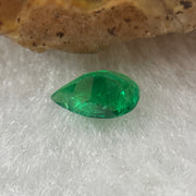 Natural Colombia Green Emerald (Beryl) Cut-Cornered Tear Drop cut 0.50ct 7.0 by 4.2 by 3.4mm - Huangs Jadeite and Jewelry Pte Ltd
