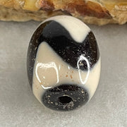 Natural Powerful Tibetan Old Oily Agate Tiger Tooth Daluo Dzi Bead Heavenly Master (Tian Zhu) 虎呀天诛 4.05g 17.3 by 12.7mm - Huangs Jadeite and Jewelry Pte Ltd