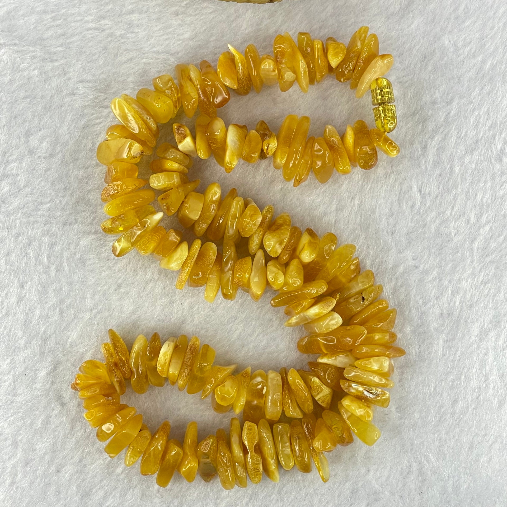 Natural Beeswax Raw Stone Irregular Beads Necklace 天然蜜蜂蜡原石项链 40.29g 46cm 21.7 by 8.5 by 5.8mm 12.1 by 8.7 by 3.2mm 122pcs - Huangs Jadeite and Jewelry Pte Ltd