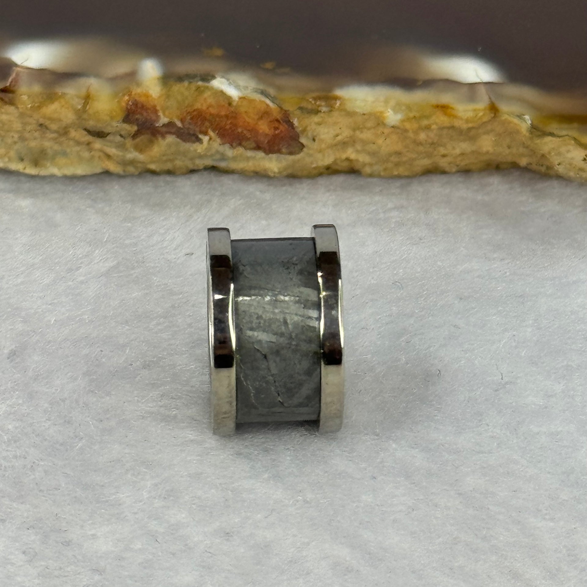 14.0mm Meteorite in Titanium Pendent / Charm (Grey Color) 3.30g 9.0 by 14.4mm - Huangs Jadeite and Jewelry Pte Ltd
