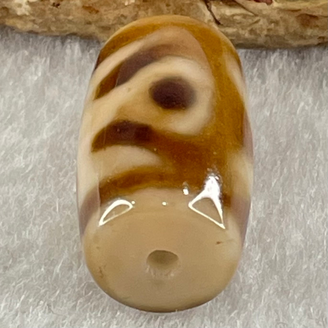 Natural Powerful Tibetan Old Oily Agate Patina Guiren Tairen Human Dzi Bead Totem Amulet Heavenly Master (Tian Zhu) 贵人天诛 4.75g 19.5 by 11.5mm - Huangs Jadeite and Jewelry Pte Ltd