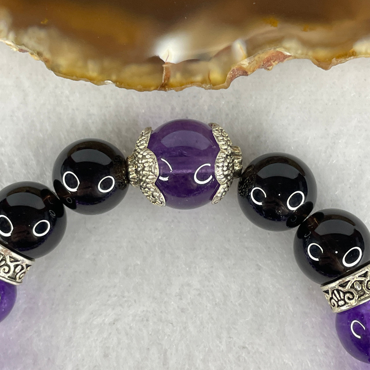 "Grounding Wealth" Natural Deep Purple Amethyst with Smoky Quartz Beads Bracelet | Multi-Sized Gemstone Stretch Bracelet (28.90g | 12.2mm / 10.4mm / 9.8mm | 17 Beads | 15cm)