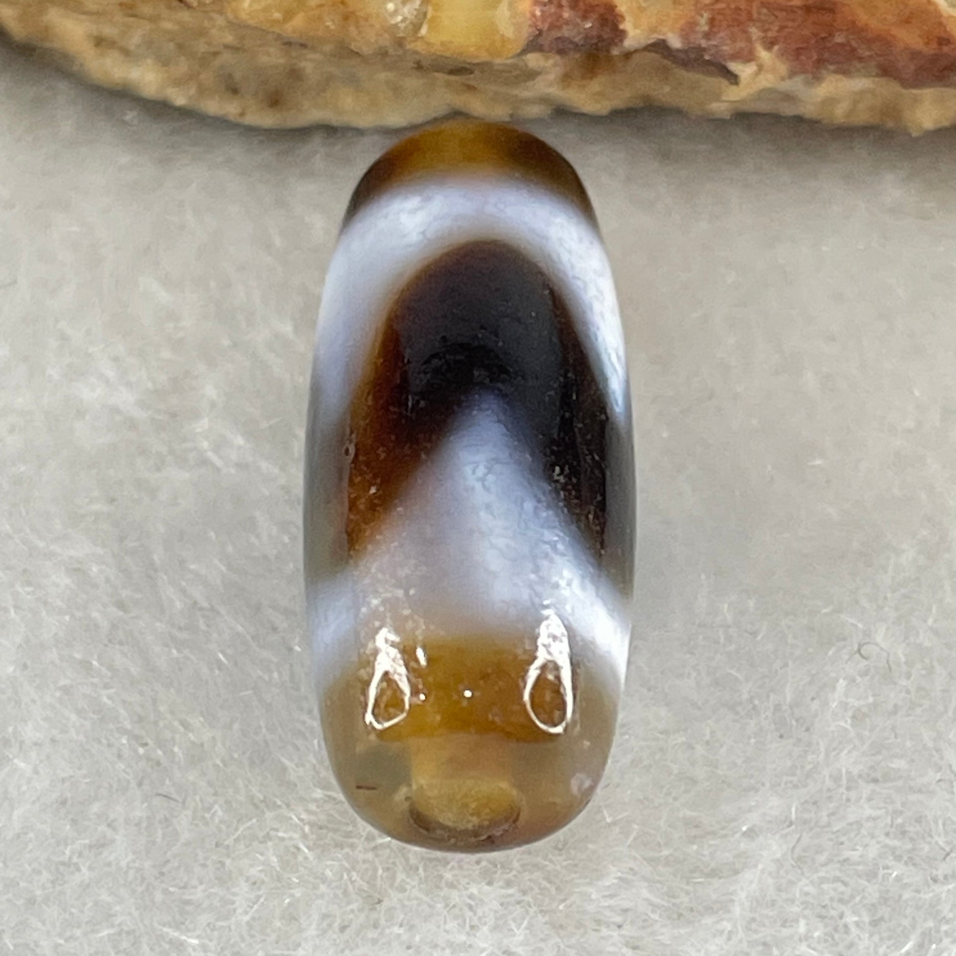 Natural Powerful Tibetan Old Oily Agate Tiger Tooth Daluo Dzi Bead Heavenly Master (Tian Zhu) 2.20g 20.2 by 6.5mm - Huangs Jadeite and Jewelry Pte Ltd