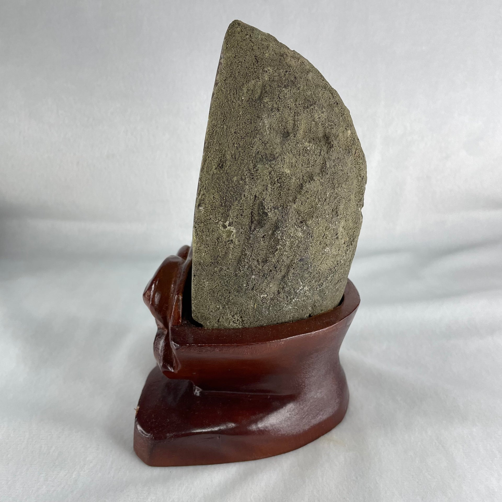 Natural Amethyst Cave with Wooden Stand 973.3g 93.9 by 102.8 by 170.0mm - Huangs Jadeite and Jewelry Pte Ltd