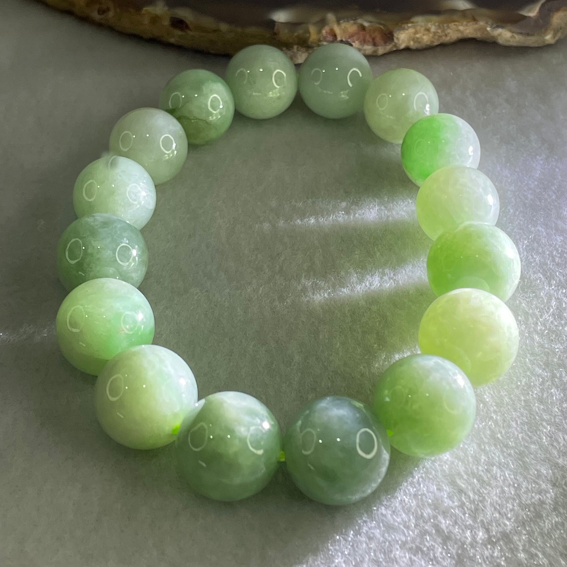 Type A Light Green Jadeite Beads Bracelet 66.03g 17cm 14.0mm 16 Beads (Some Internal and External Lines) - Huangs Jadeite and Jewelry Pte Ltd