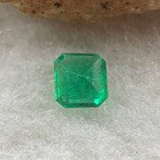 Natural Colombia Vivid Green Emerald (Beryl) Cut-Cornered Rectangular Step cut 0.44ct 4.9 by 4.5 by 2.9mm - Huangs Jadeite and Jewelry Pte Ltd