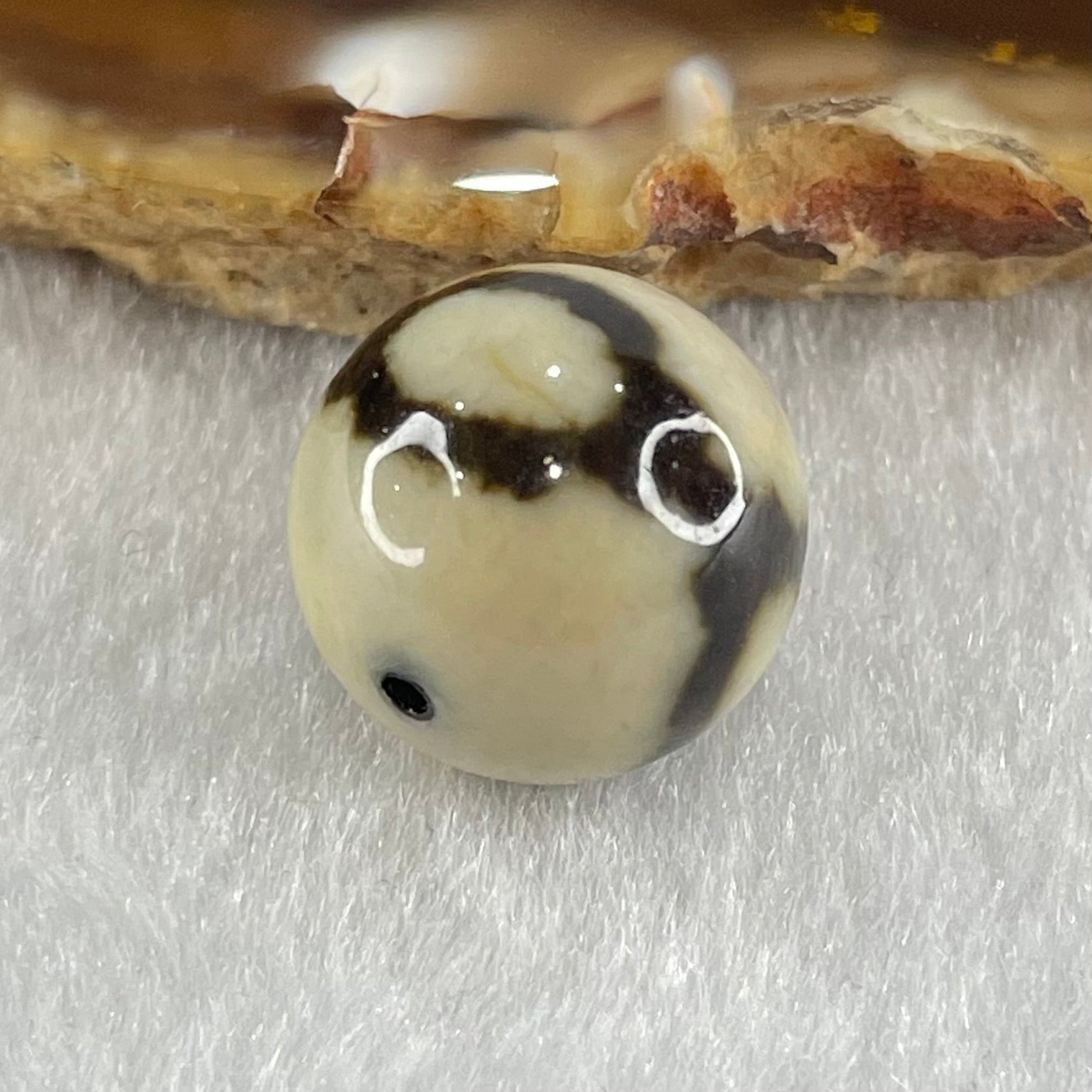 Natural Powerful Tibetan Old Oily Agate 3 Eyes Dzi Bead Heavenly Master (Tian Zhu) 三眼天诛 3.94g 14.2mm - Huangs Jadeite and Jewelry Pte Ltd