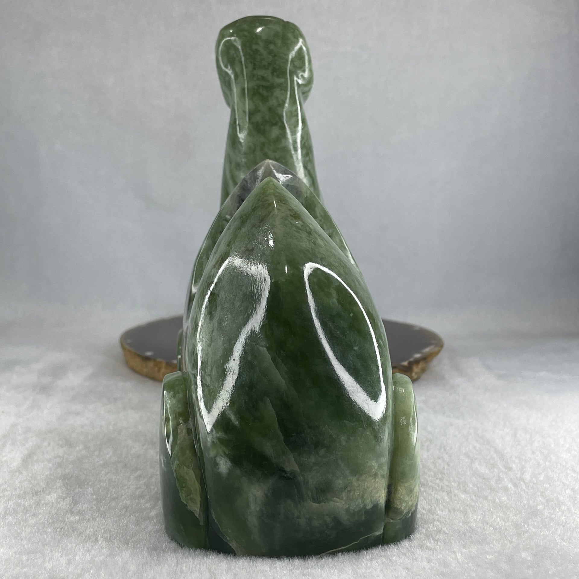 Natural Green Serpentine Camel Display 2,325.5g 189.0 by 75.0 by 155.0mm - Huangs Jadeite and Jewelry Pte Ltd
