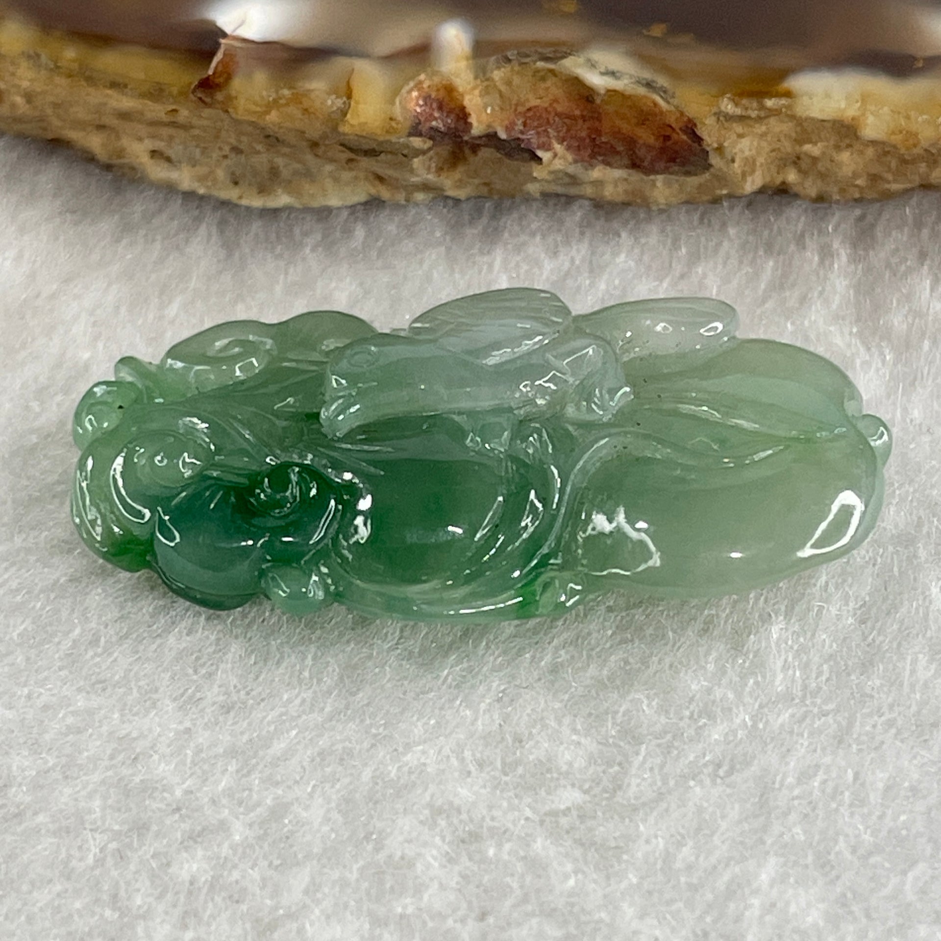 Natural Type A Jelly Green with Faint Green Jadeite Bird on Hulu and Ruyi Pendant 6.79g 34.1 by 18.0 by 6.8mm - Huangs Jadeite and Jewelry Pte Ltd
