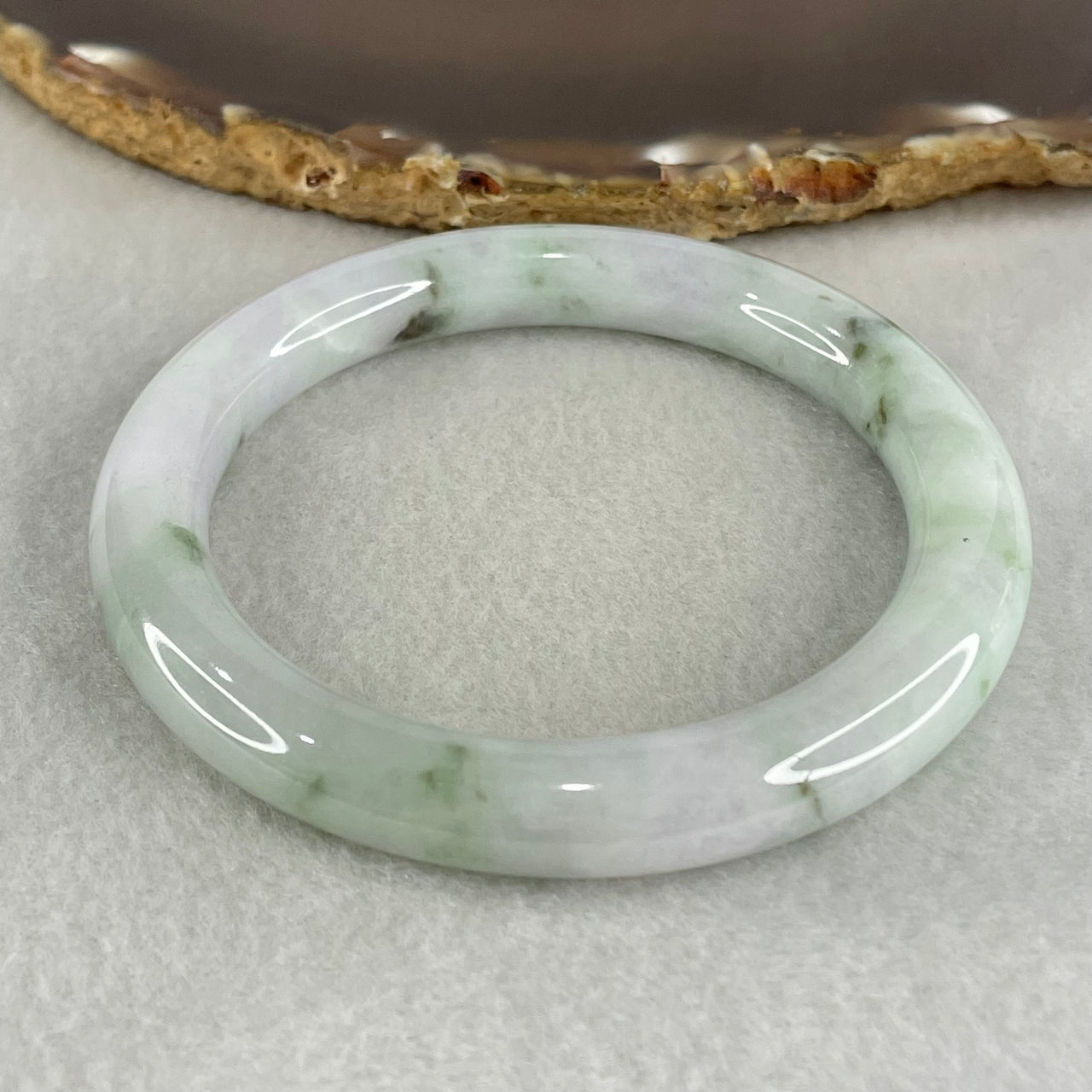Type A Light Green Light Lavender with Green piao Hua Floral Jadeite Bangle 49.06g Inner Diameter 56.6mm 9.8 by 10.1mm (Slight Internal Line) - Huangs Jadeite and Jewelry Pte Ltd