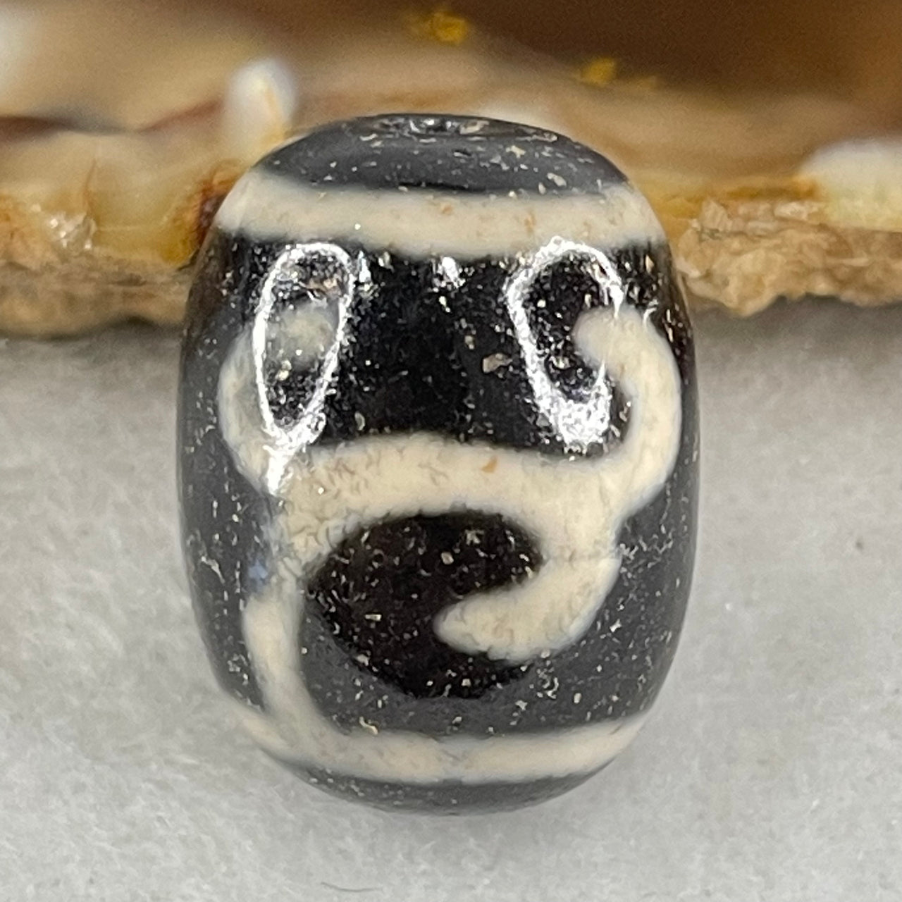Natural Powerful Tibetan Old Oily Black White Agate Green Tara Dzi Bead Heavenly Master (Tian Zhu) 绿度母天珠 4.70g 17.3 by 13.2mm - Huangs Jadeite and Jewelry Pte Ltd