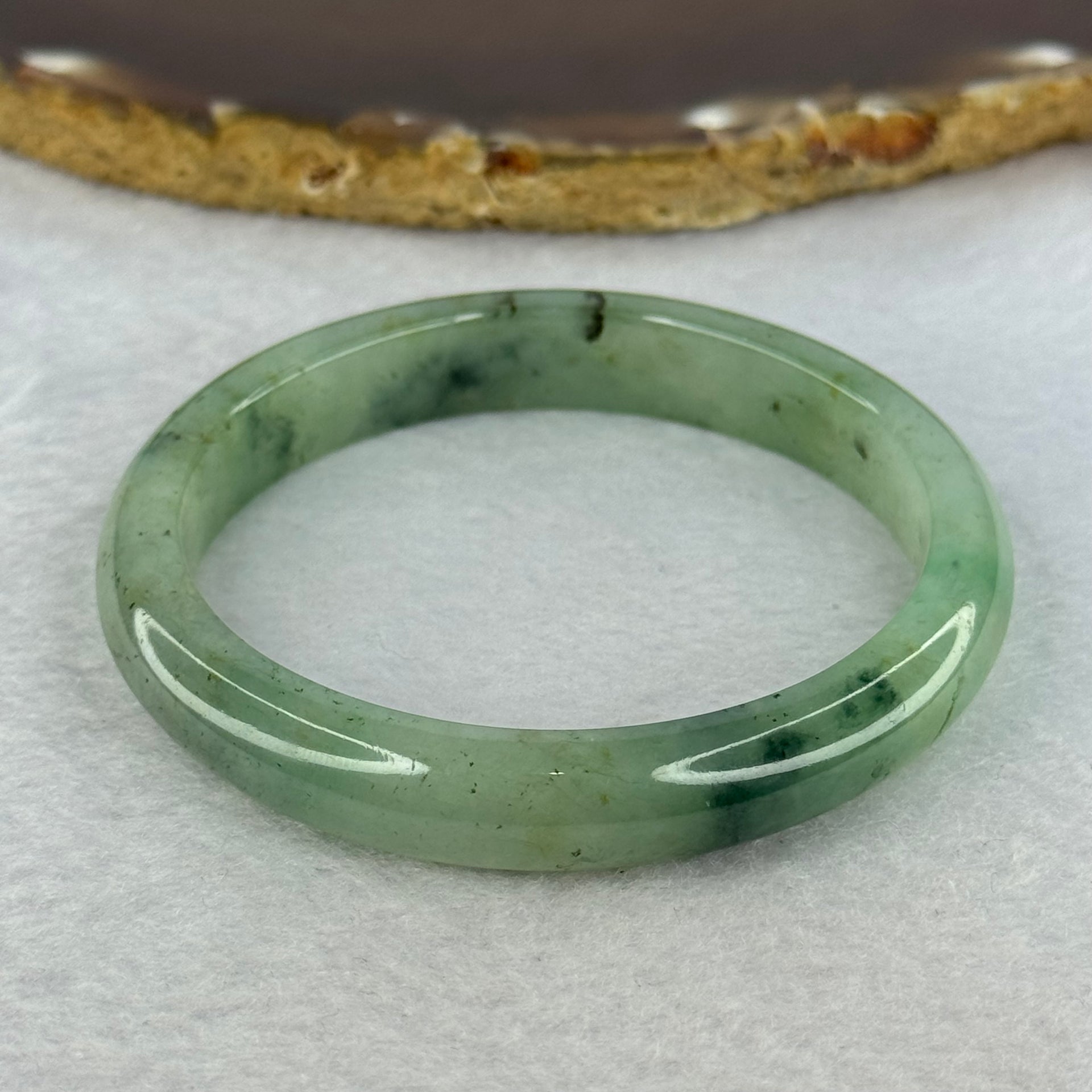 Type A Green Piao Hua Jadeite Bangle Internal Diameter 54.3mm 35.82g 9.9 by 7.5mm (Slight External Line) - Huangs Jadeite and Jewelry Pte Ltd