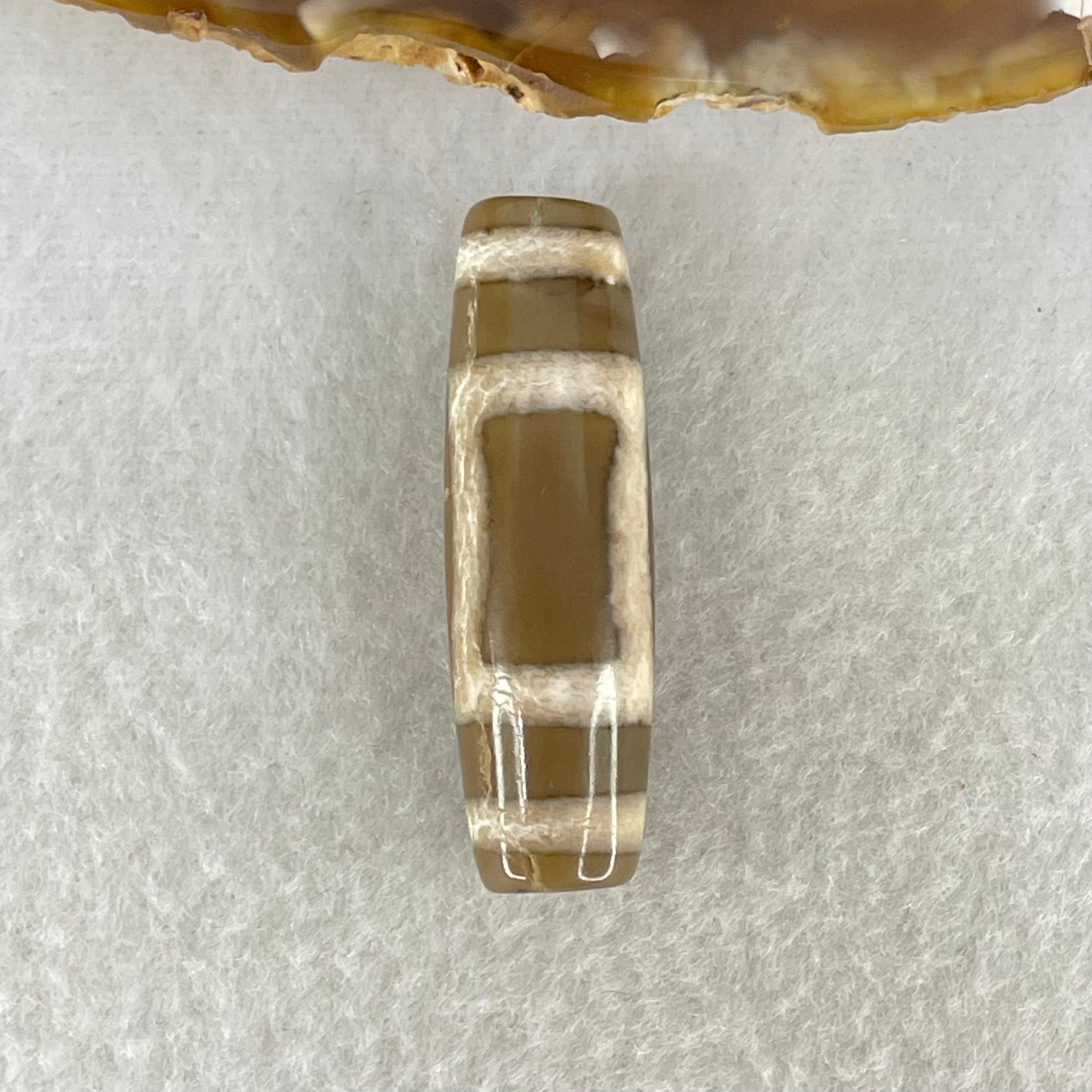 Natural Powerful Tibetan Old Oily Agate Sky Door Serenity 1 Eye Dzi Bead Heavenly Master (Tian Zhu) 一眼天诛 8.74g 39.3 by 11.9mm - Huangs Jadeite and Jewelry Pte Ltd