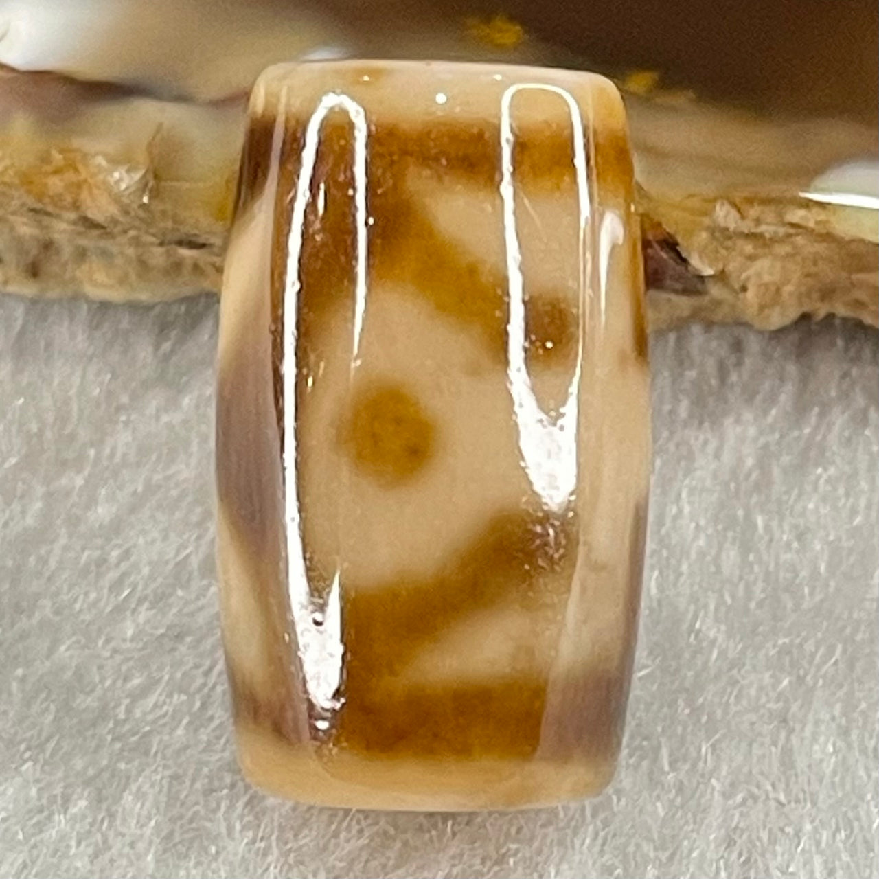Natural Powerful Tibetan Old Oily Agate Patina Guiren Tairen Human Dzi Bead Totem Amulet Heavenly Master (Tian Zhu) 贵人天诛 4.84g 19.9 by 11.8mm - Huangs Jadeite and Jewelry Pte Ltd