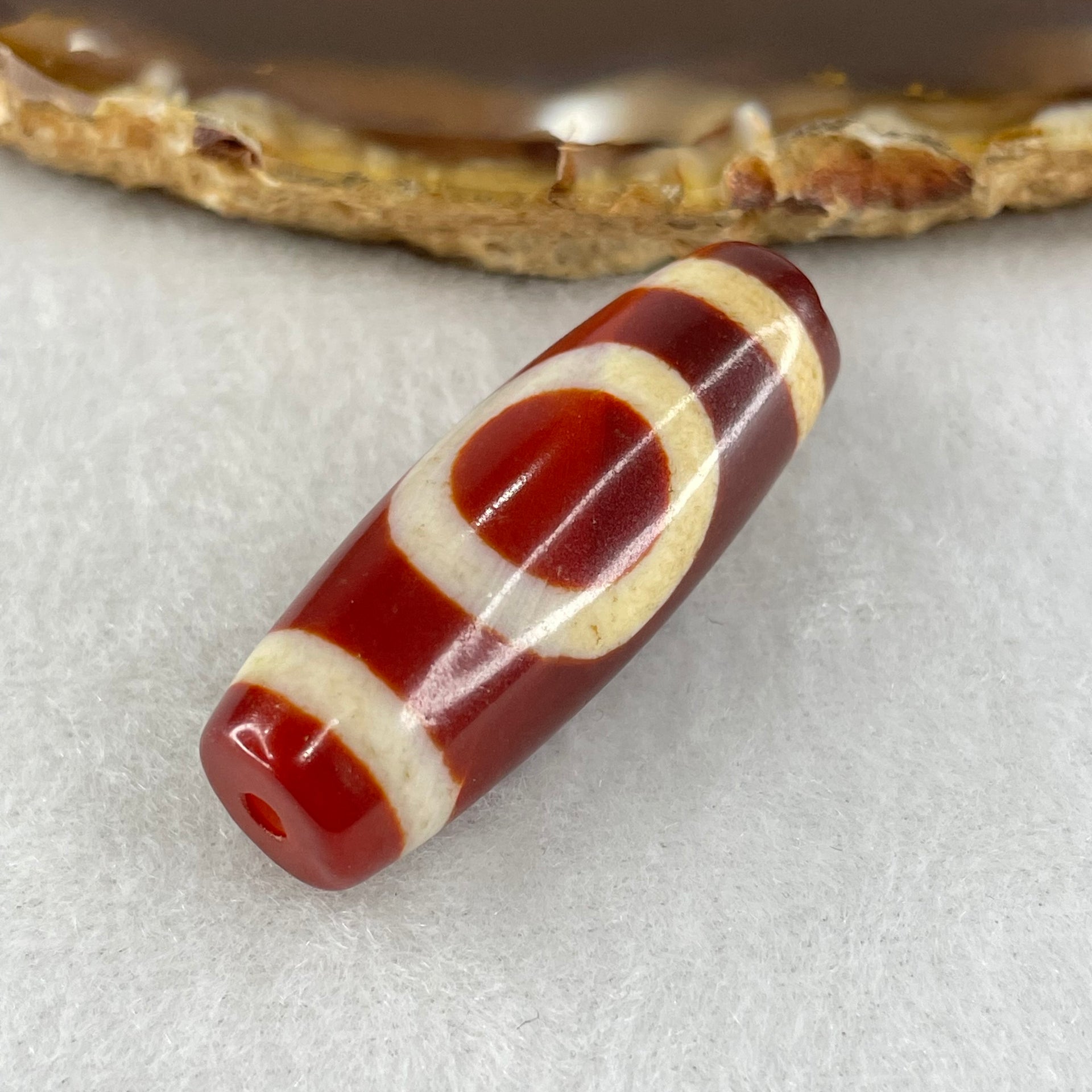Natural Powerful Tibetan Old Oily Red White Agate One Eye Earth Element Dzi Bead Heavenly Master (Tian Zhu) 一眼土元素天珠 10.72g 37.5 by 13.5mm - Huangs Jadeite and Jewelry Pte Ltd