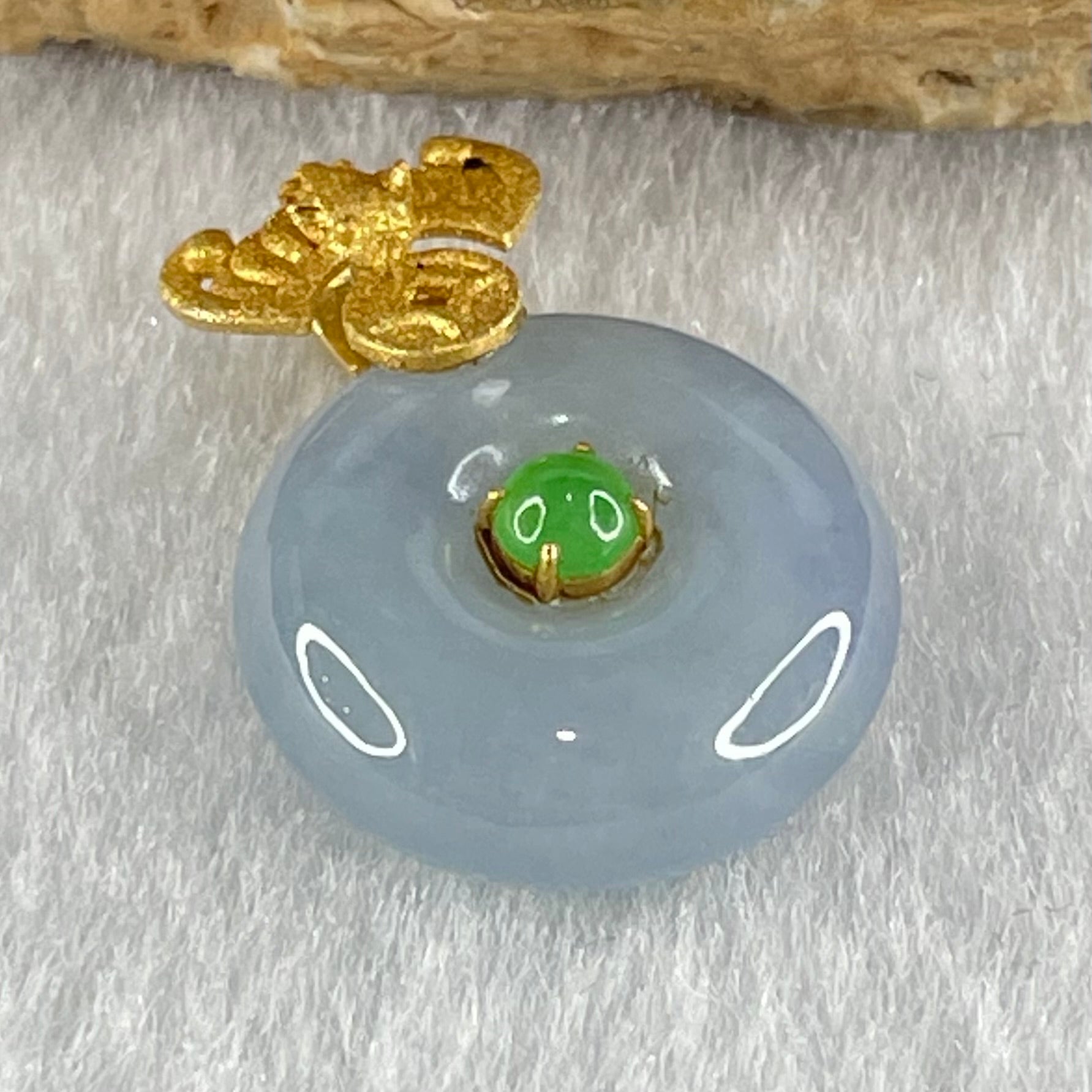 Type A Deep Intense Lavender Jadeite Ping An Kou Donut in 18K Yellow Gold AU750 Clasps 3.16g 14.5 b y 5.6mm - Huangs Jadeite and Jewelry Pte Ltd
