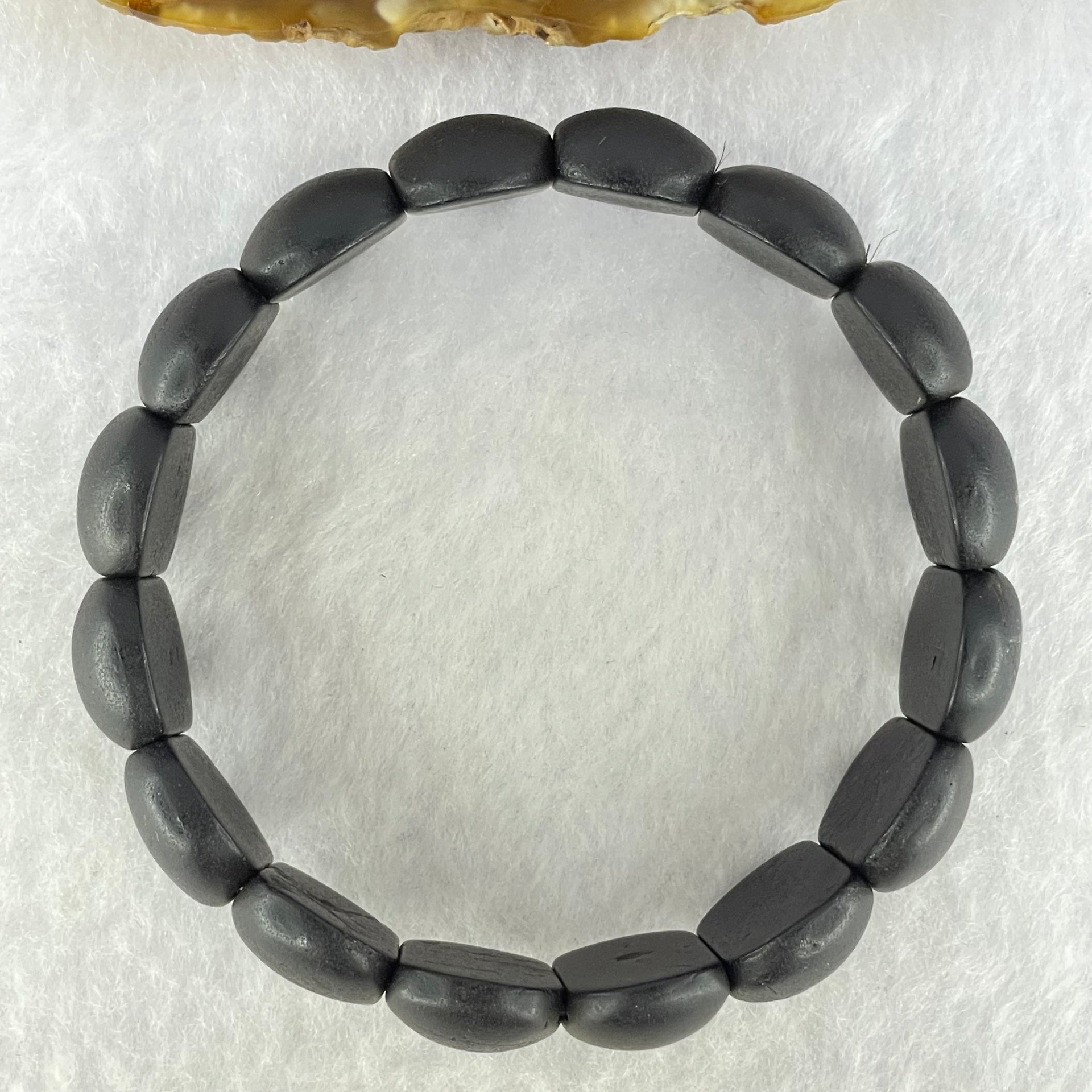 Natural Dark Matt Black Red Amber Beads Bracelet 天然大黑天翁琥珀手链 18.63g 18cm 20.2 by 13.1 by 6.8mm 16pcs - Huangs Jadeite and Jewelry Pte Ltd