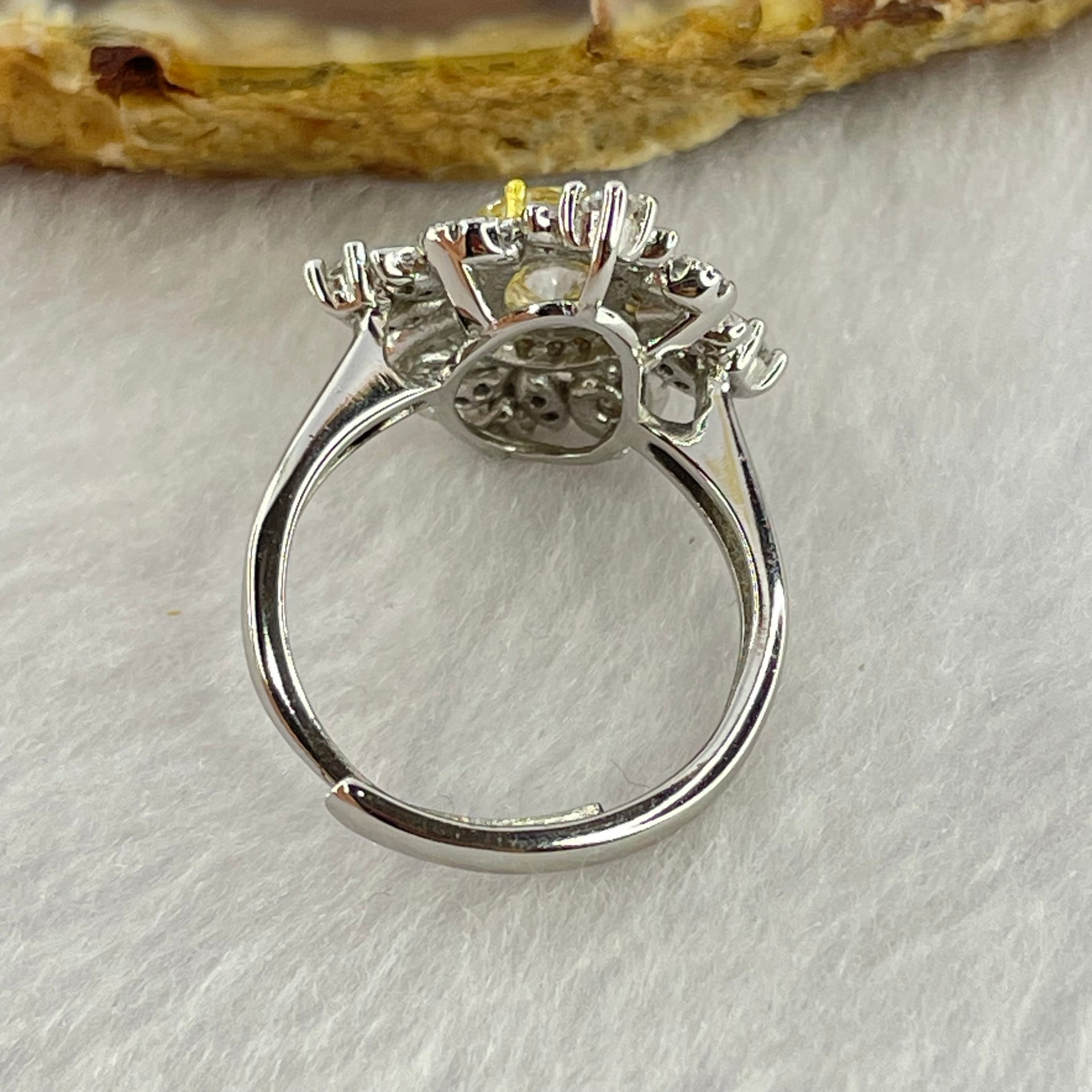 Colourless Cubic Zirconia with Crystals in AU750 Plated In Sliver Ring (Adjustable Size) 3.81g 8.5 by 6.7mm - Huangs Jadeite and Jewelry Pte Ltd