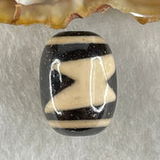 Natural Powerful Tibetan Old Oily Agate 5 Eyes Lightning Dzi Bead Heavenly Master (Tian Zhu) 五眼闪电天珠 4.71g 17.8 by 13.3mm - Huangs Jadeite and Jewelry Pte Ltd