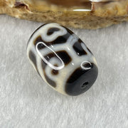 Natural Powerful Tibetan Old Oily Agate 6 Hearts Tortoise Shell Dzi Bead Heavenly Master (Tian Zhu) 六心龟壳天珠 4.95g 18.1 by 12.9mm - Huangs Jadeite and Jewelry Pte Ltd