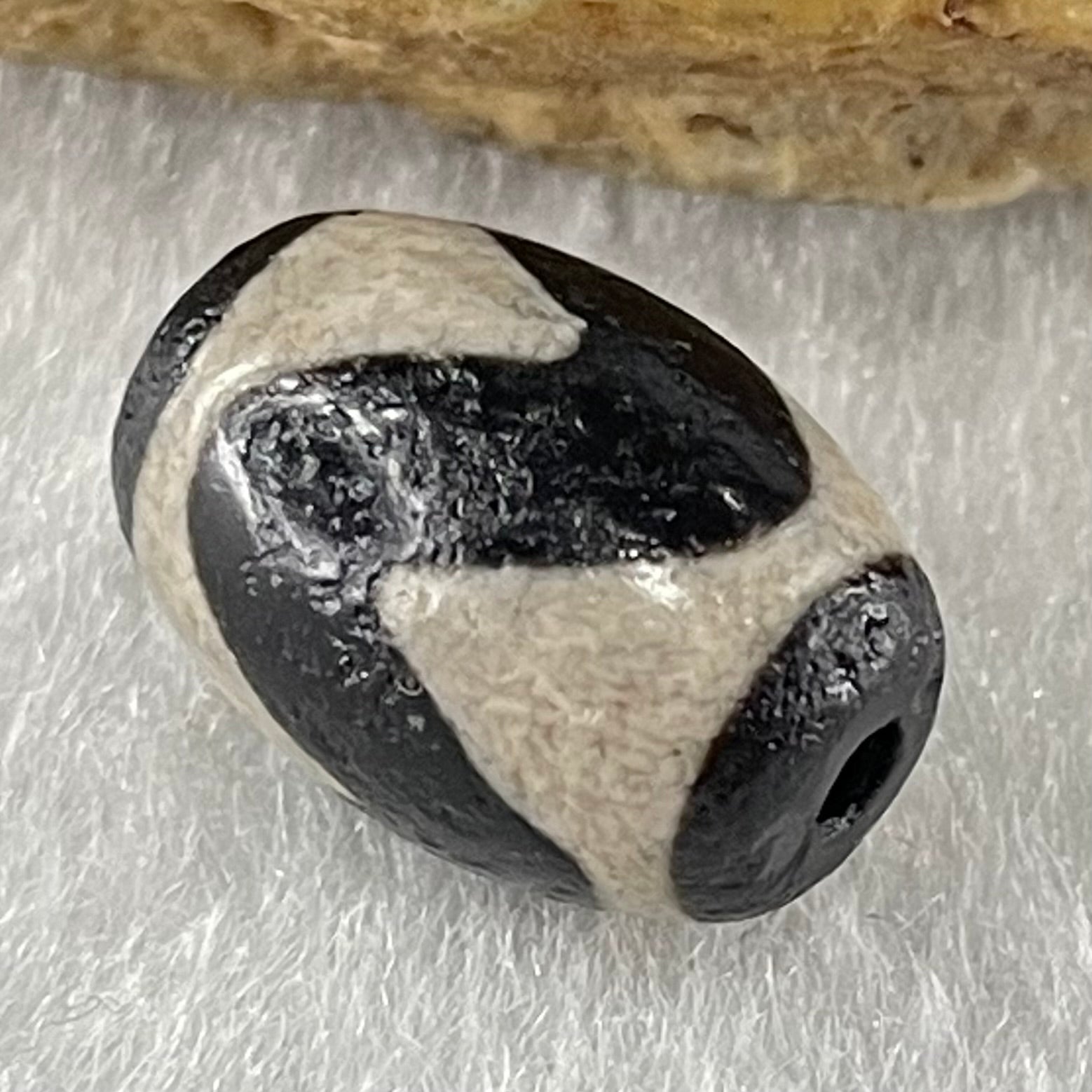 Natural Powerful Tibetan Old Oily Agate Tiger Tooth Daluo Dzi Bead Heavenly Master (Tian Zhu) 2.04g 14.1 by 10.0mm - Huangs Jadeite and Jewelry Pte Ltd