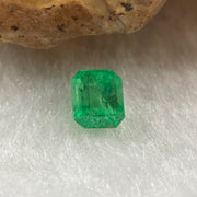 Natural Colombia Green Emerald (Beryl) Cut-Cornered Rectangular step cut 0.66ct 5.5 by 5.2 by 3.0mm - Huangs Jadeite and Jewelry Pte Ltd