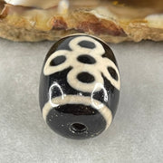 Natural Powerful Tibetan Old Oily Agate 5 Eyes Lightning Dzi Bead Heavenly Master (Tian Zhu) 五眼闪电天珠 4.84g 17.6 by 13.4mm - Huangs Jadeite and Jewelry Pte Ltd