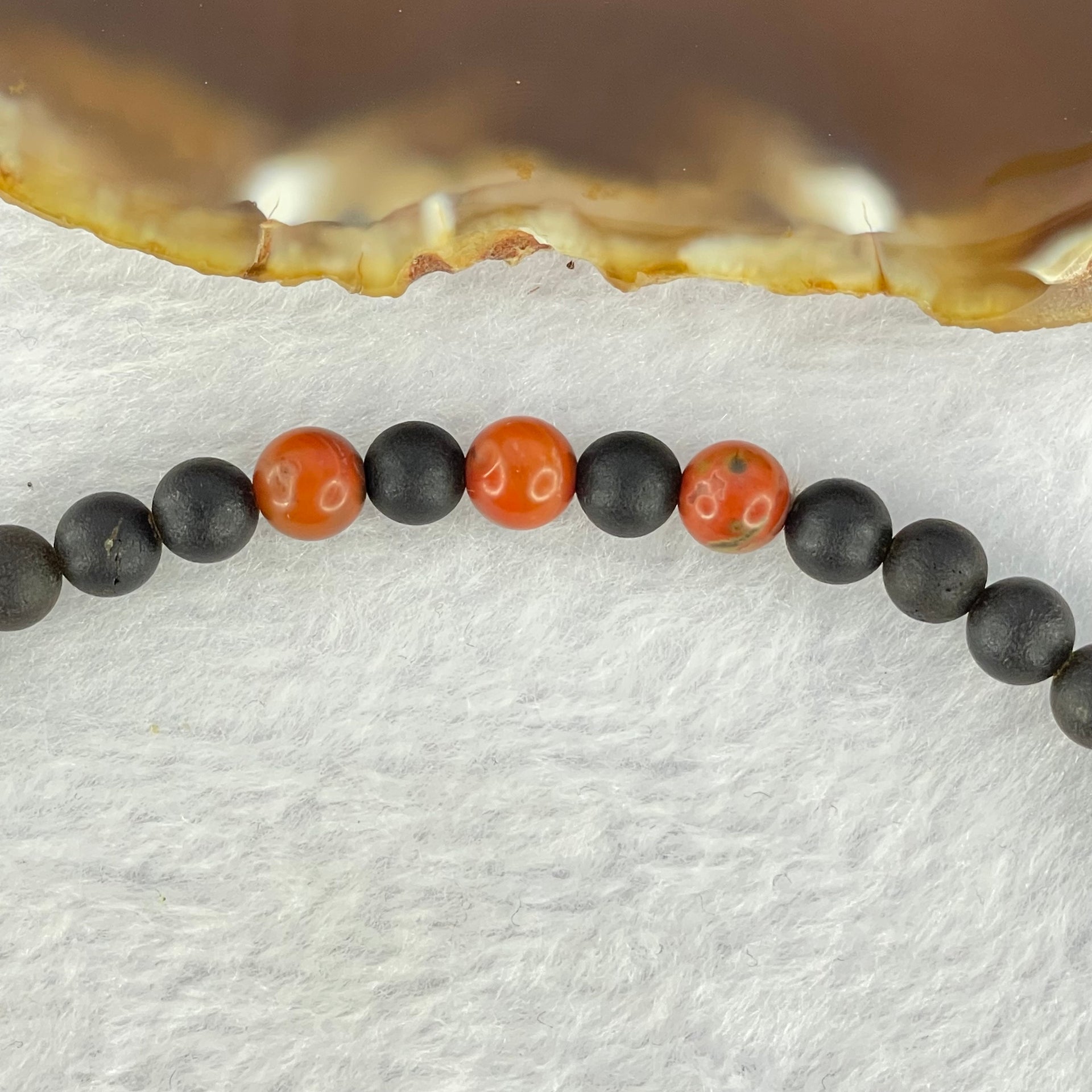 Natural Dark Matt Black Amber Beads Elastic Necklace 天然大黑天翁琥珀项链 10.72g 42cm 8.6mm 1 Beads 6.8mm 67 Beads - Huangs Jadeite and Jewelry Pte Ltd