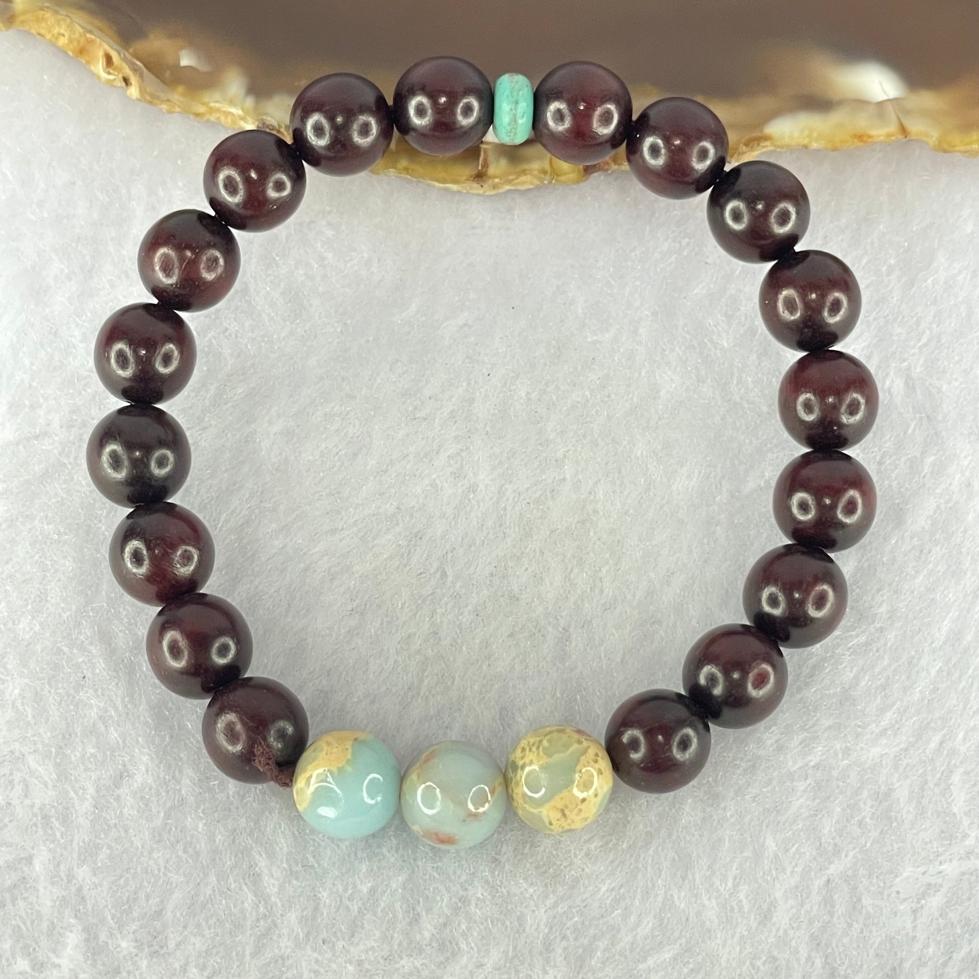 Natural Blood Rosewood with Variscite Beads Bracelet 天然血檀寿山石手链 8.23g 15cm 8.7mm 3 Beads 8.4mm 18 Beads - Huangs Jadeite and Jewelry Pte Ltd