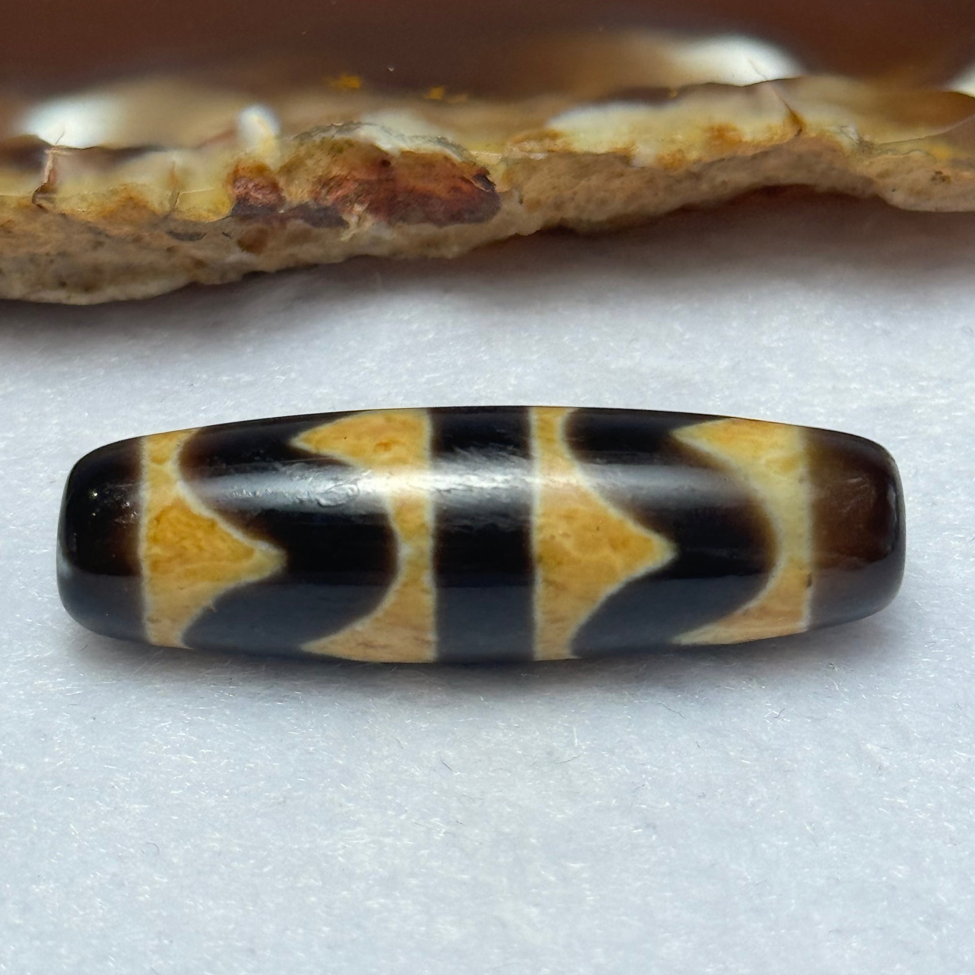 Natural Powerful Tibetan Old Oily Agate Double Tiger Tooth Daluo Dzi Bead Heavenly Master (Tian Zhu) 虎呀天诛 7.63g 37.6 by 11.5mm - Huangs Jadeite and Jewelry Pte Ltd