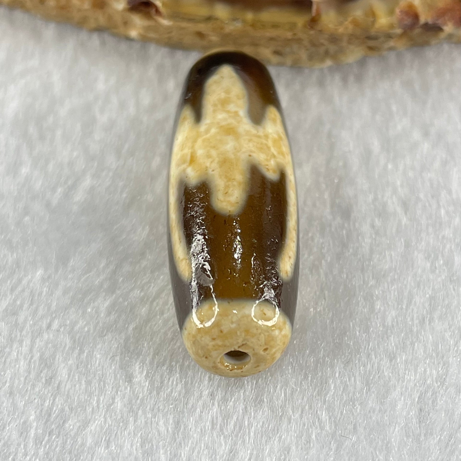 Natural Powerful Tibetan Old Oily Agate 5 Bats Dzi Bead Heavenly Master (Tian Zhu) 五个蝙蝠天诛 8.76g 37.7 by 12.3mm - Huangs Jadeite and Jewelry Pte Ltd