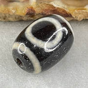 Natural Powerful Tibetan Old Oily Agate 1 Eye With Swastika Dzi Bead (Hotu Dzi) 4.29g 17.5 by 12.7mm - Huangs Jadeite and Jewelry Pte Ltd