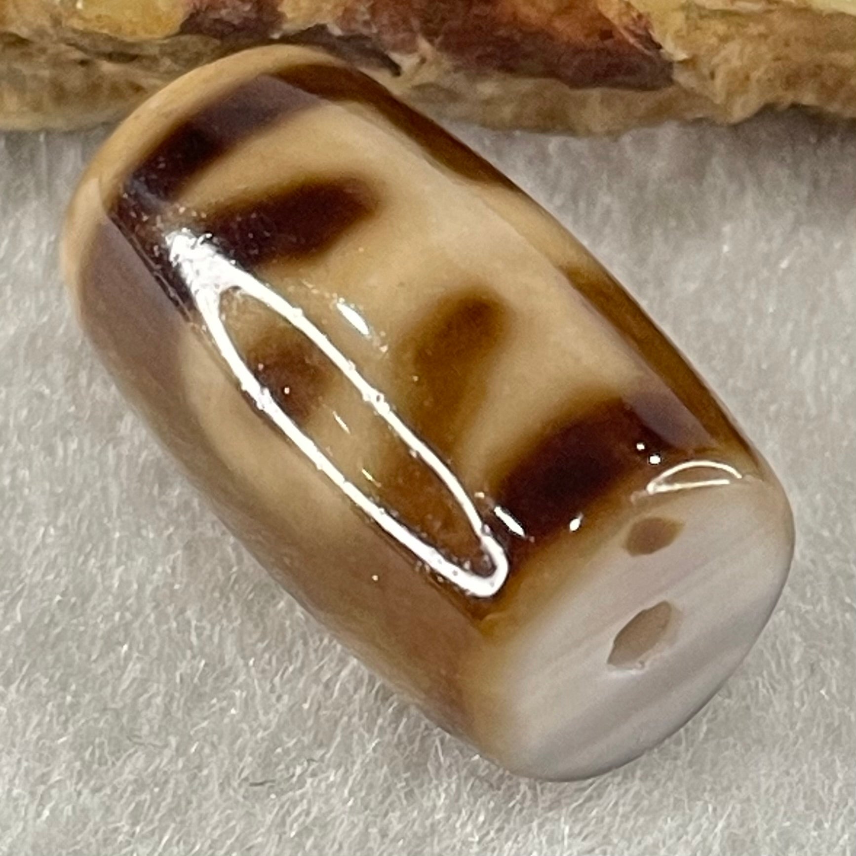Natural Powerful Tibetan Old Oily Agate Patina Guiren Tairen Human Dzi Bead Totem Amulet Heavenly Master (Tian Zhu) 贵人天诛 4.72g 19.5 by 11.5mm - Huangs Jadeite and Jewelry Pte Ltd